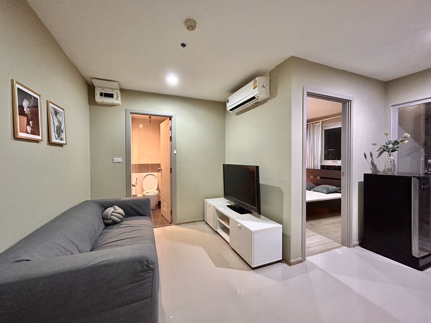 ให้เช่าและขายคอนโด Rich Park @ Chaophraya (ริชพาร์ค แอท เจ้าพระยา) ติดสถานีรถไฟฟ้าไทรม้า ##วิวริมแม่น้ำเจ้าพระยา## พร้อมตกแต่งเฟอร์นิเจอร์