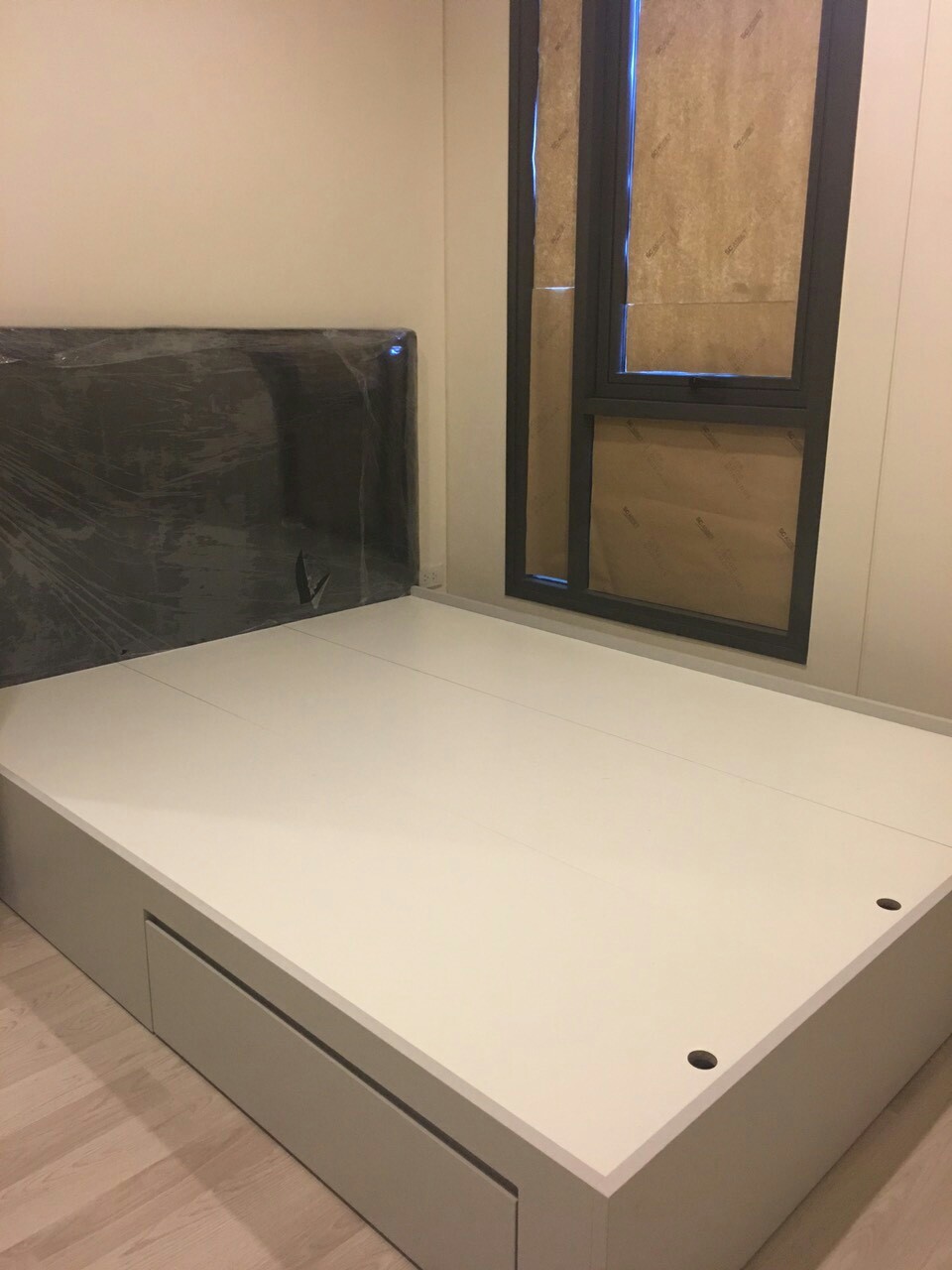 ให้เช่าห้องคอนโด Centric Ratchada-Suthisan 1 ห้องนอน ชั้น 5 หัวมุม ติดสระว่ายน้ำ