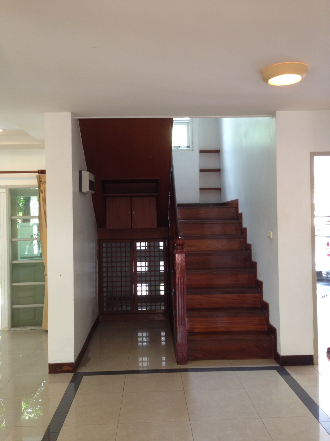 ให้เช่าบ้านเดี่ยว 2 ชั้น หมู่บ้าน ทองสถิตย์ วิลล่า 3 ห้องนอน 3 ห้องน้ำ 76 ตร.ว