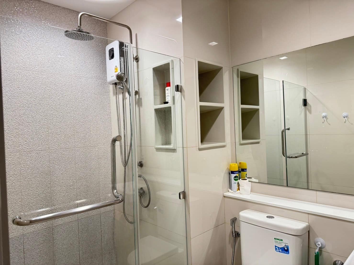 ให้เช่าคอนโด Life Sukhumvit 62 (ไลฟ์ สุขุมวิท 62) Life Sukhumvit 62 (for rent) Accessible to both BTS & expressway