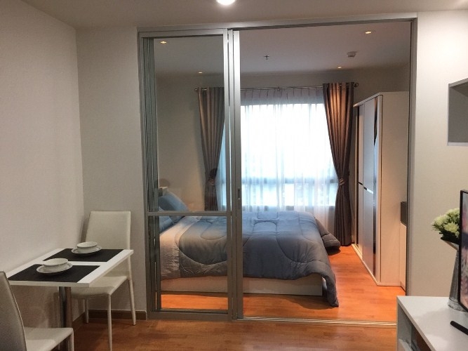 ให้เช่าคอนโด The President Sathorn-Ratchaphruek เช่า เดือนละ 13,000-15,000 บาท ตั้งอยู่บนหัวมุม