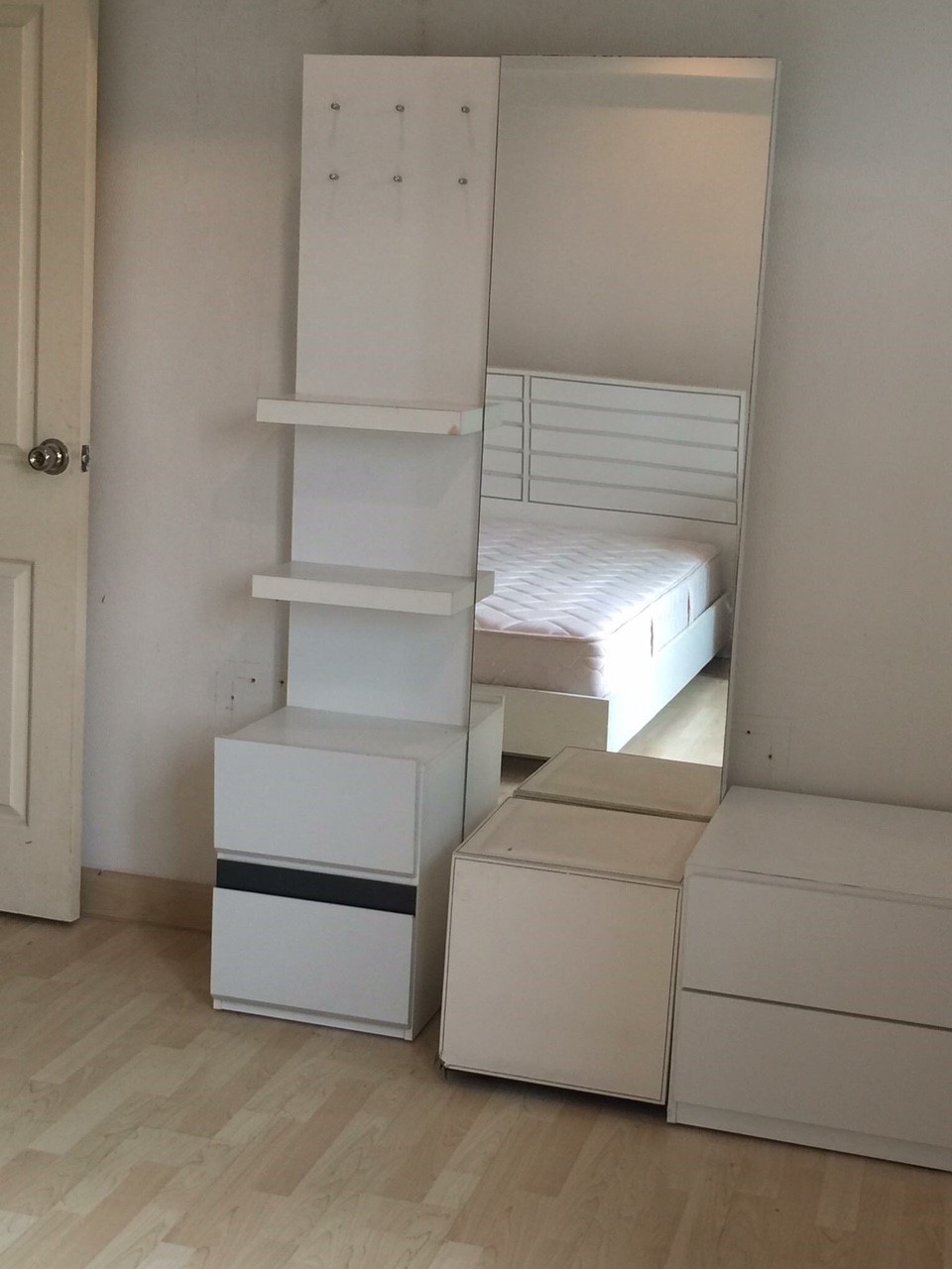 คอนโด แฮปปี้ ลิฟวิ่ง รัชดา 18 Happy Living Ratchada 18 ให้เช่า 2 ห้องนอน 2 ห้องน้ำ 1 ห้องรับแขก 1ห้องครัว เนื้อที่ 67ตรม.