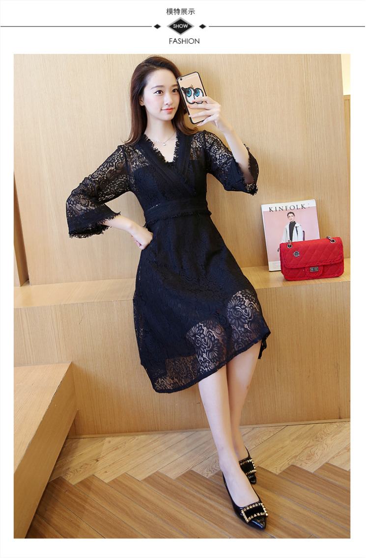 ชุดเดรสลูกไม้สีดำ คอวี มีแขน กระโปรงฟรีไซส์ แนวเรียบร้อย สวยหวาน น่ารักๆ แฟชั่นสวยๆ สไตล์เกาหลี ใส่ได้หลายโอกาส