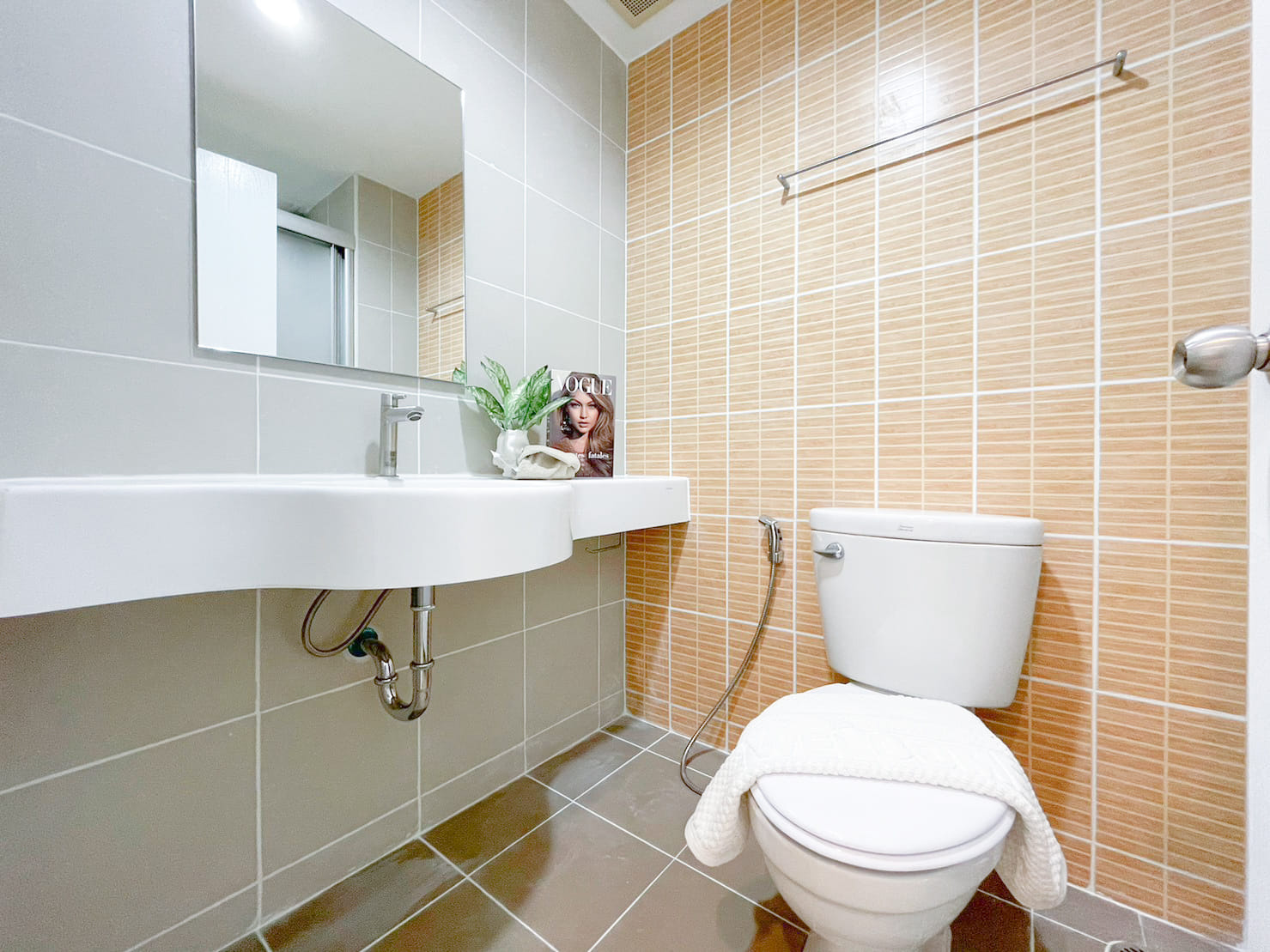 ขายคอนโด Lumpini Ville Prachachuen - Phongphet 2 (ลุมพินี วิลล์ ประชาชื่น – พงษ์เพชร 2 ) ห้องตรงปก 1 ห้องนอน 1 ห้องน้ำ ขนาด 31 ตรม