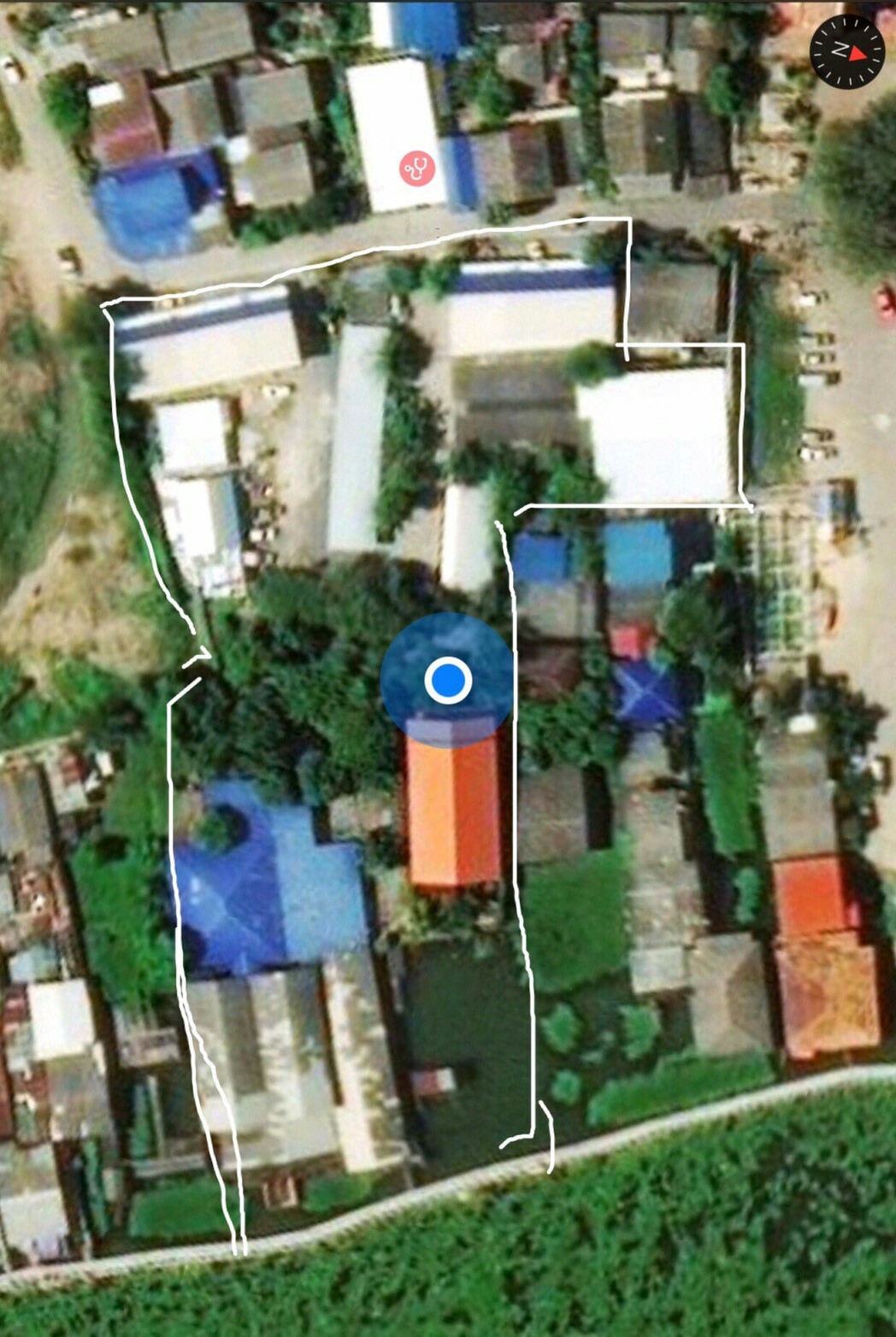 ขายที่ดินติดแม่น้ำเจ้าพระยา เนื้อที่ 4 ไร่ ส่วนเกินที่เป็นกรรมสิทธ์ที่ยื่นในน้ำ 2 ไร่ หน้ากว้างด้านแม่น้ำ 40 เมตร ลึก 150 เมตร