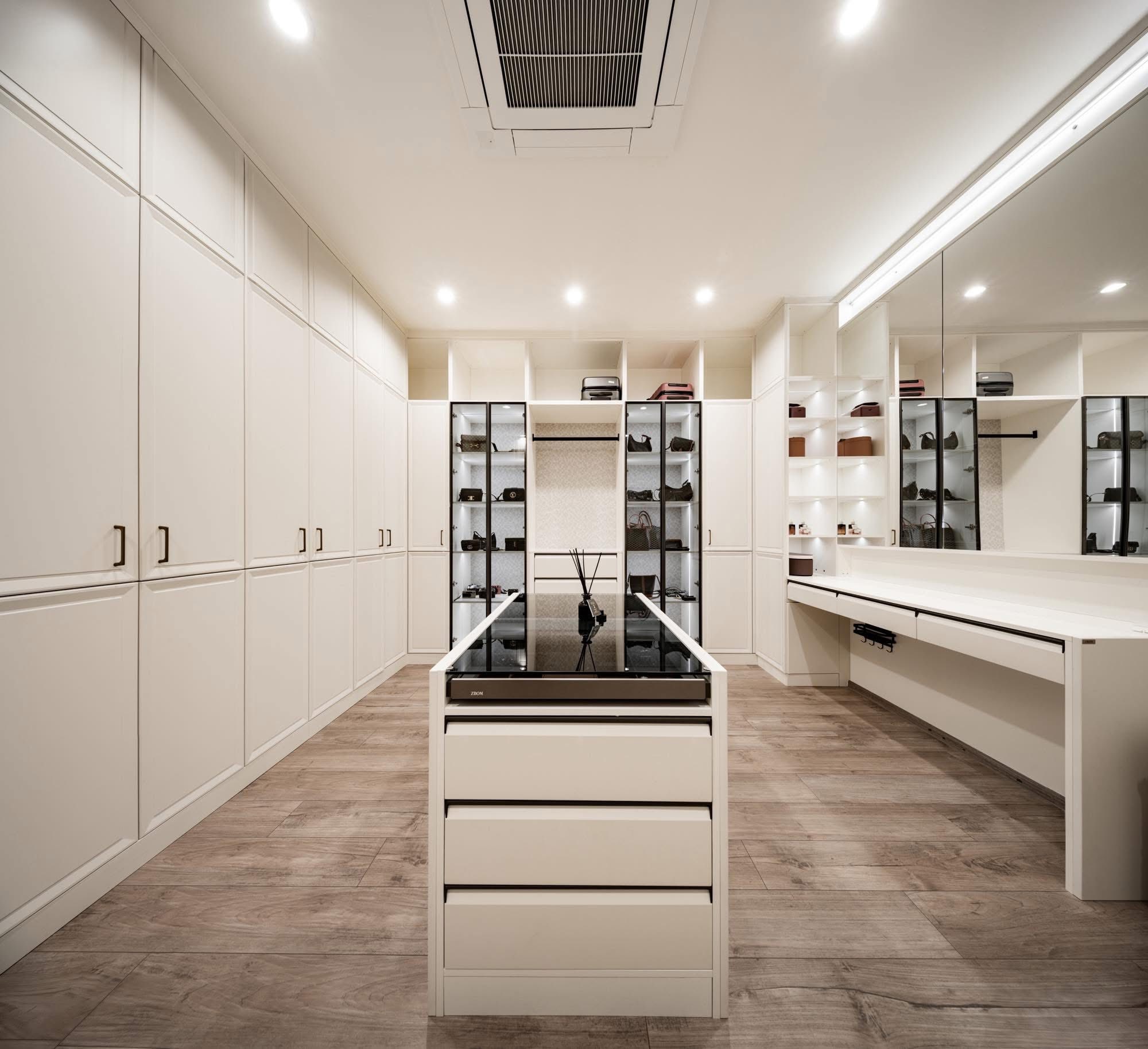 ขาย / ให้เช่าบ้านใหม่ สไตล์มินิมอล ลาดพร้าว 64 แยก 12 / For Sale & Rent Minimal House Ladprao 64 Soi 12 (English below)