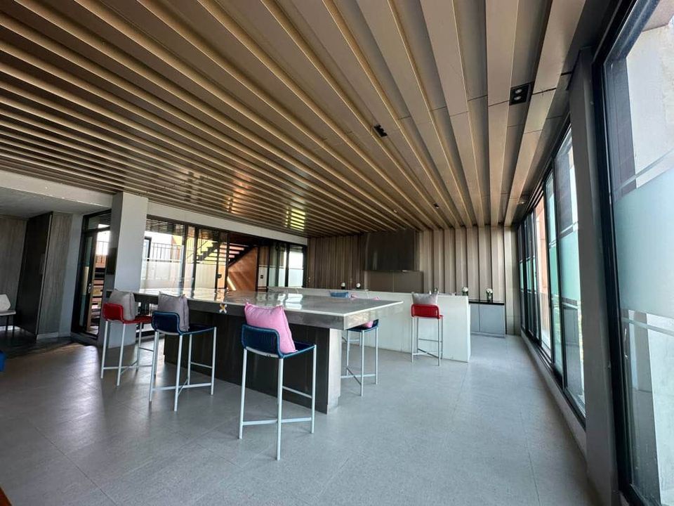 ขาย / เช่า คอนโด Plum Condo Central Station (พลัม คอนโด เซ็นทรัล สเตชั่น) 1 ห้องนอน 1 ห้องน้ำ ขนาด 24 ตร.ม.