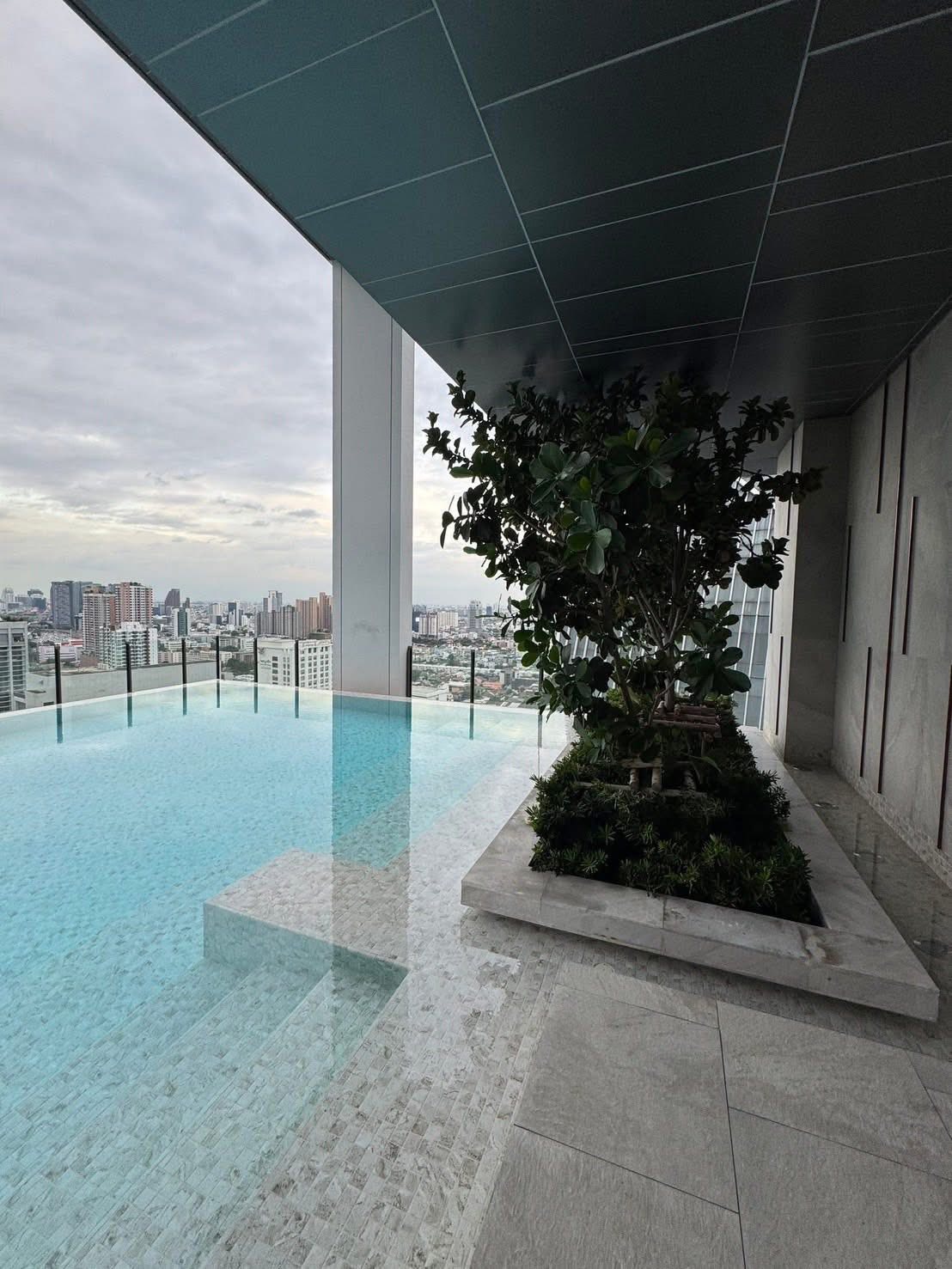 ให้เช่าคอนโด เดอะ รีเซิร์ฟ พหล–ประดิพัทธ์ / For Rent The Reserve Phahol–Pradipat (English below)