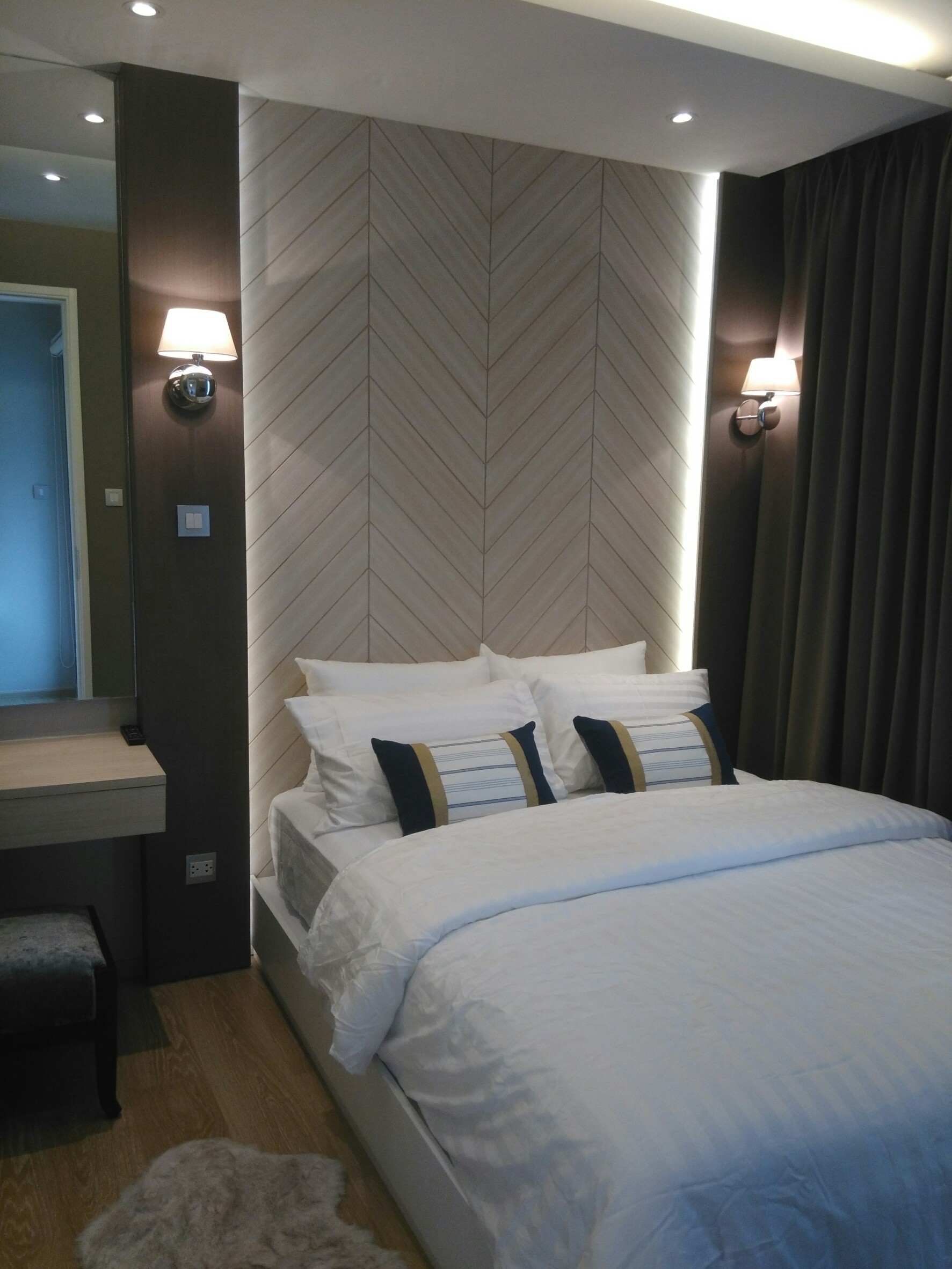 ขาย / เช่า คอนโด H Sukhumvit 43 (เอช สุขุมวิท 43) 1ห้องนอน 1 ห้องน้ำ 1ห้องรับแขก ห้องครัวในตัว พื้นที่ 40.92 ตร.ม ชั้น 9 ห้อง 99/53 วิวเมือง