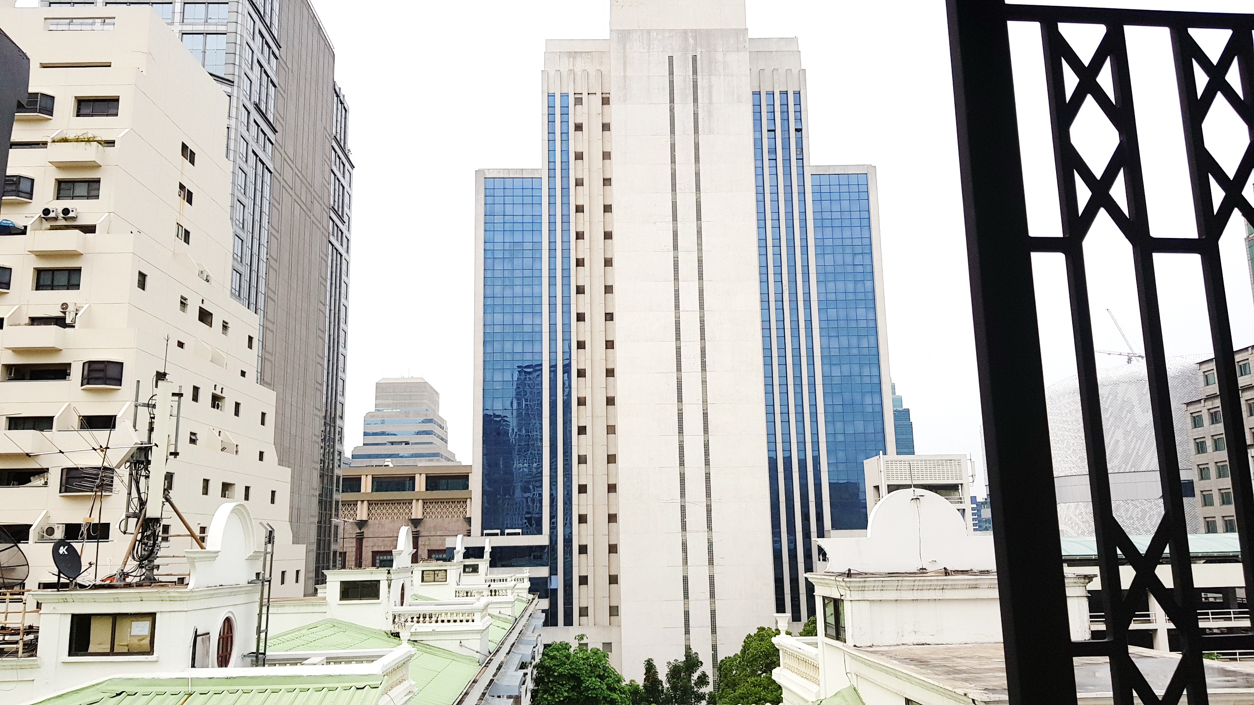 ขาย / เช่าคอนโด Na Vara Residence (ณ วรา เรสซิเดนซ์) หลังสวน(Freehold) ชั้นเพนท์เฮ้าส์ พร้อมเฟอร์นิเจอร์พรีเมียมครบชุด