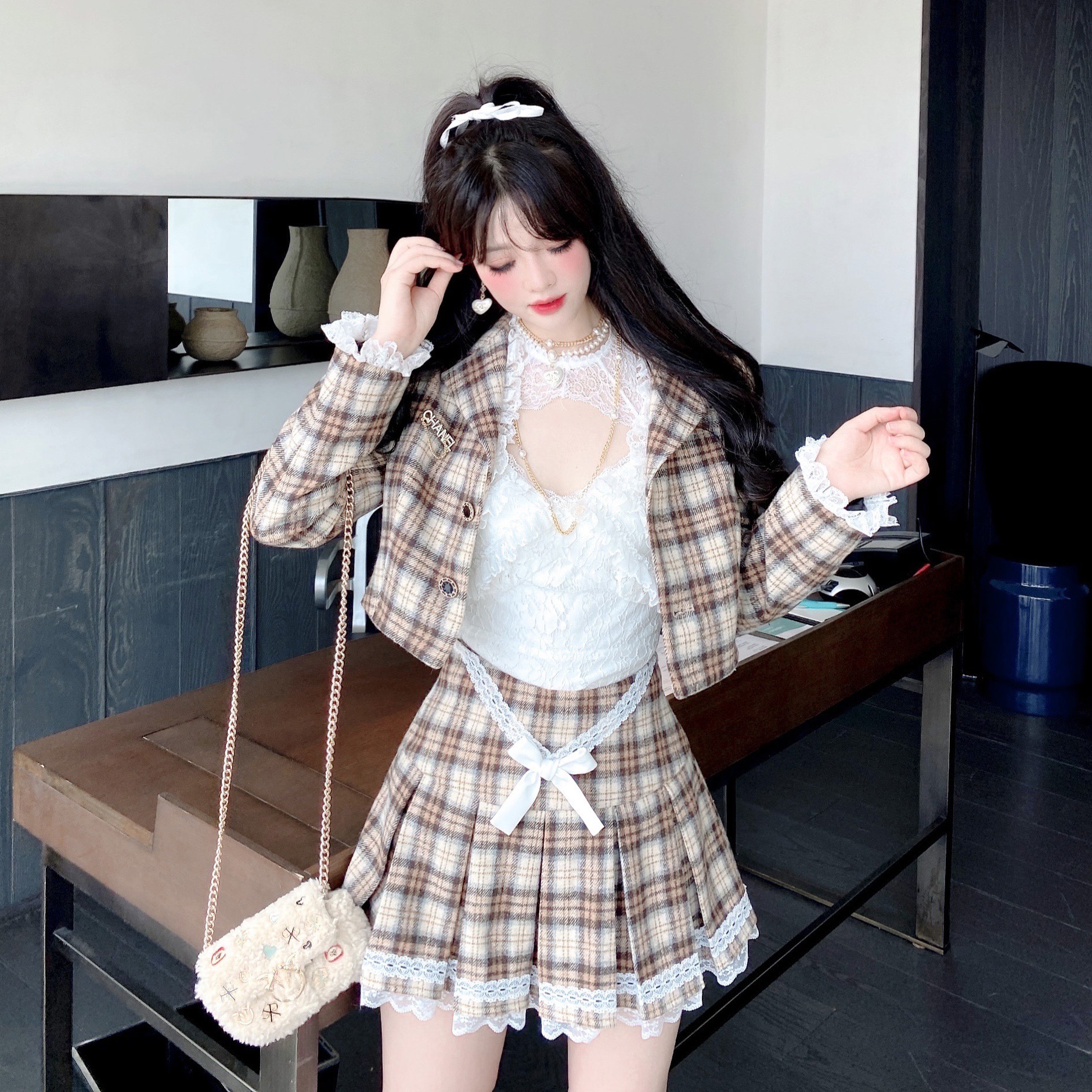 Summer Joy : พรีออเดอร์ ชุดเซ็ทแฟชั่นสไตล์เกาหลีญี่ปุ่น (ราคาแยกชิ้น) เสื้อสูทแขนยาวลายสก็อต (ไม่มีเข็มกลัด) และ กระโปรงลายสก็อต แบรนด์แท้