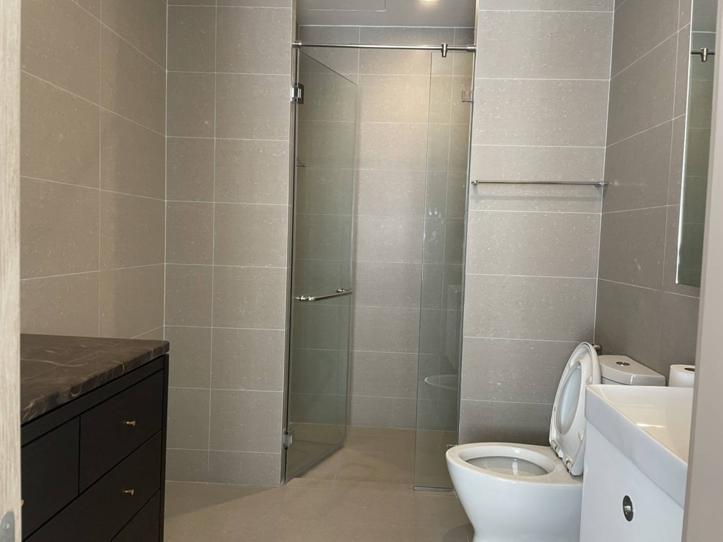 ให้เช่าคอนโด Noble Ploenchit (โนเบิล เพลินจิต) 1 ห้องนอน 1 ห้องน้ำ ขนาด 44.5 ตรม ชั้น 12A ห้องแต่งครบพร้อมเข้าอยู่