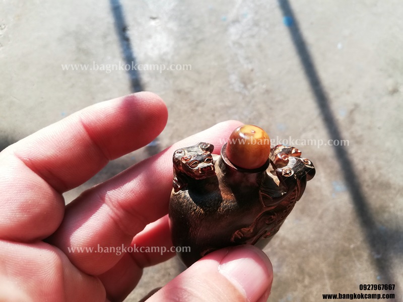 ขวดยานัตถ์ แกะจากเขาสัตว์ รูปสิงโตคู่ (9)