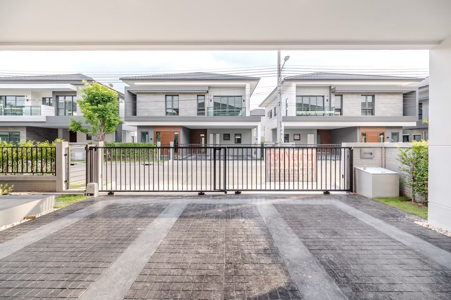 ให้เช่าบ้านเดี่ยว หมู่บ้าน เดอะซิตี้ บางนา / For Rent The City Bangna (English below)