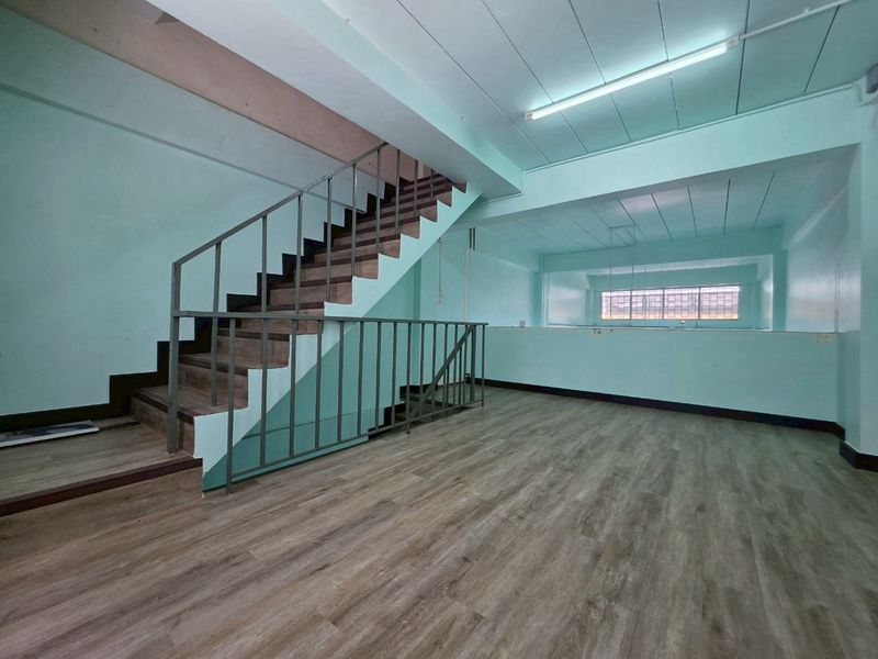 ✨ ตึกแถว 3 ชั้นครึ่ง + ดาดฟ้า รีโนเวทใหม่ ซอยประชาอุทิศ 58/1 – เพียง 9,000 บาท/เดือน! 🔥