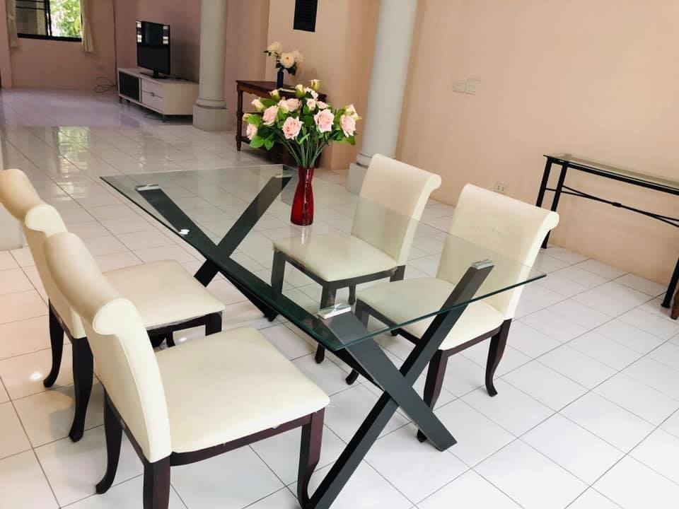 ให้เช่าบ้านและสำนักงานอโศก – พรหมพงษ์ ,ให้เช่าทาวน์เฮ้าส์ สุขุมวิทซอย 31 อโศก – พร้อมพงษ์ ราคาพิเศษ 59,000 บาท / เดือน