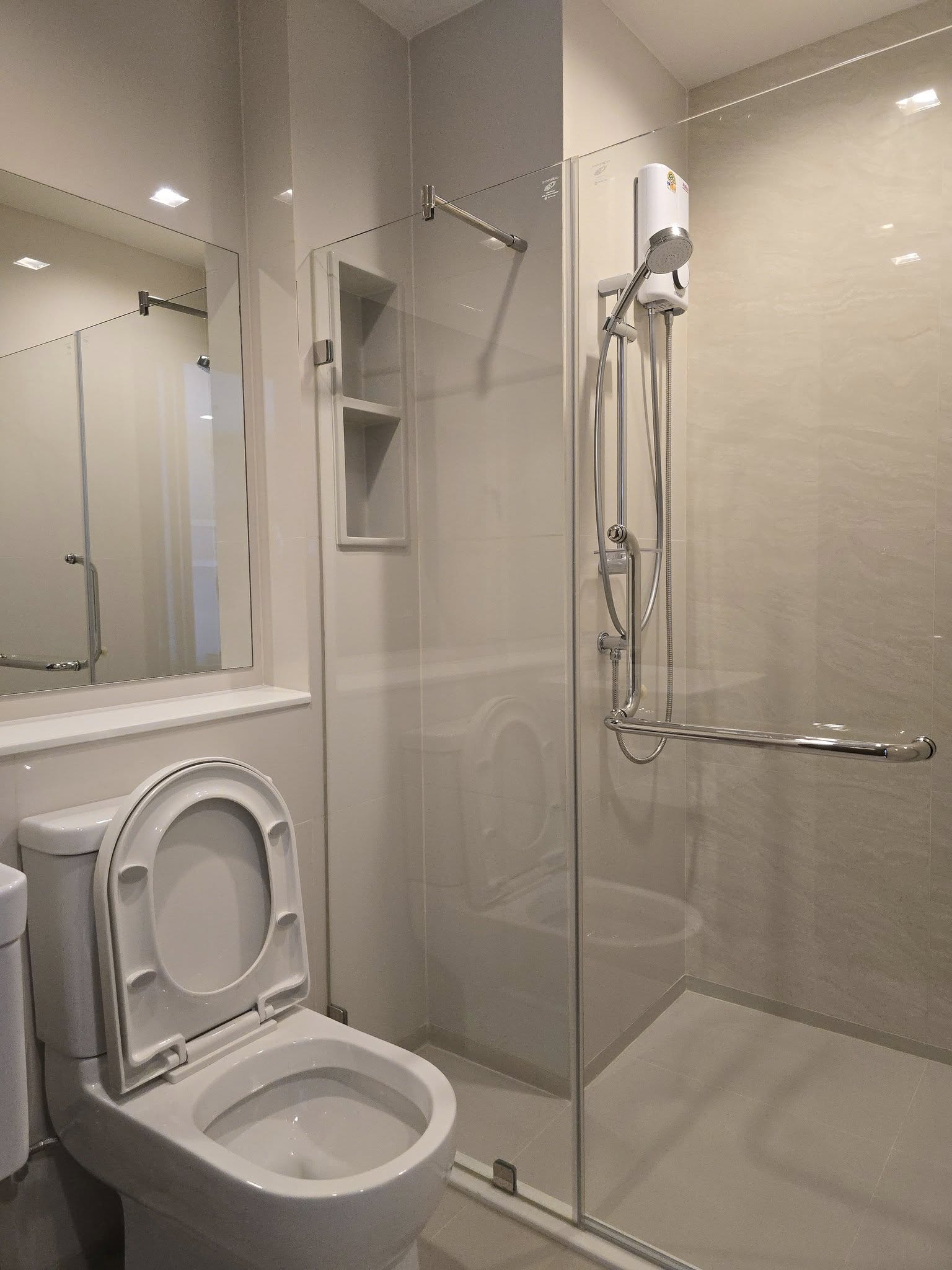 🌟 ให้เช่าคอนโด ไลฟ์ ลาดพร้าว วัลเล่ย์ (Life Ladprao Valley) | ห้องใหม่ ชั้น 28 ตรงข้าม Central ลาดพร้าว ใกล้ BTS & MRT 🌟