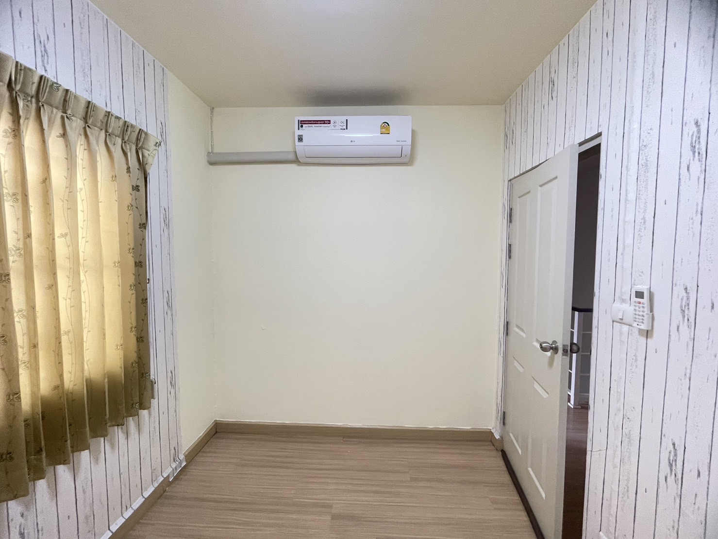 ขายทาวน์โฮม 2 ชั้น 3 ห้องนอน 2 ห้องน้ำ หมู่บ้าน พฤกษา 52/2 คลองหนึ่ง คลองหลวง, ปทุมธานี (ขายพร้อมคนเช่า ) ขายราคา 1.95 ล้าน