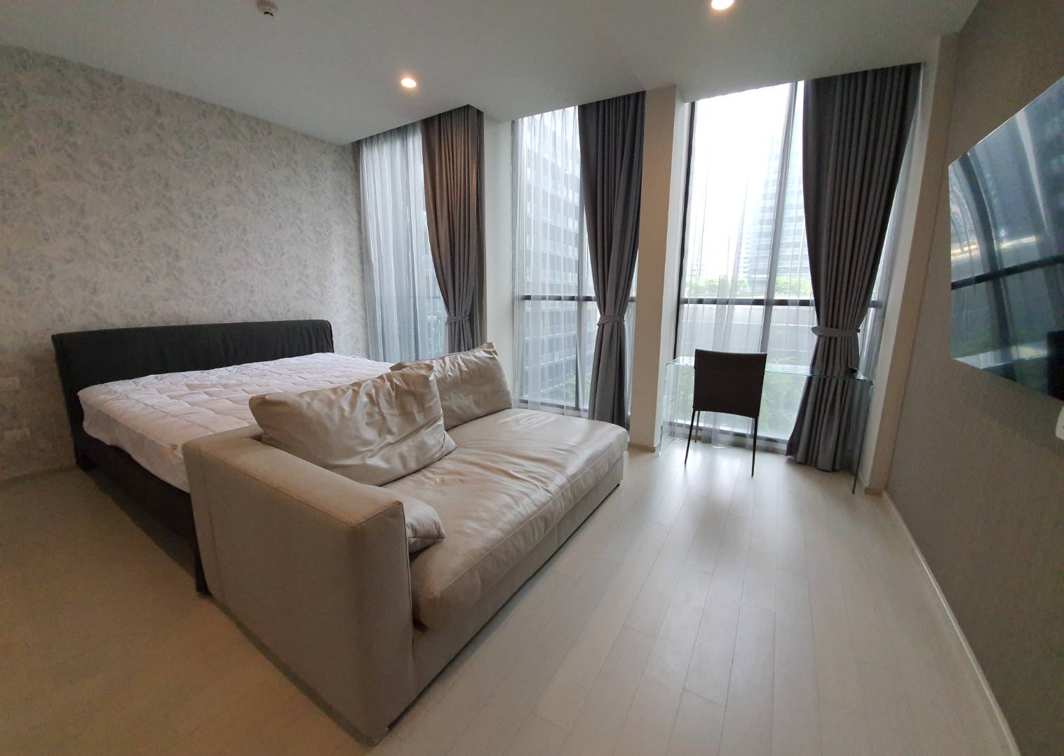 ขายคอนโด Noble Ploenchit (โนเบิล เพลินจิต) 1 ห้องนอน 1 ห้องน้ำ ขนาด 49.81 sq.m.