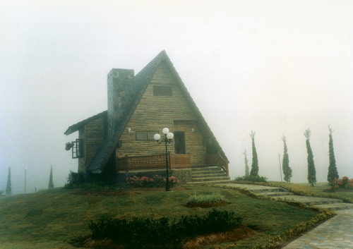 ขายโครงการบ้านจัดสรร จังหวัด เชียงราย พื้นที่ 383 ไร่ โครงการริมอิง คันทรีคลับ ตั้งอยู่ท่ามกลางขุนเขา ทะเลหมอก