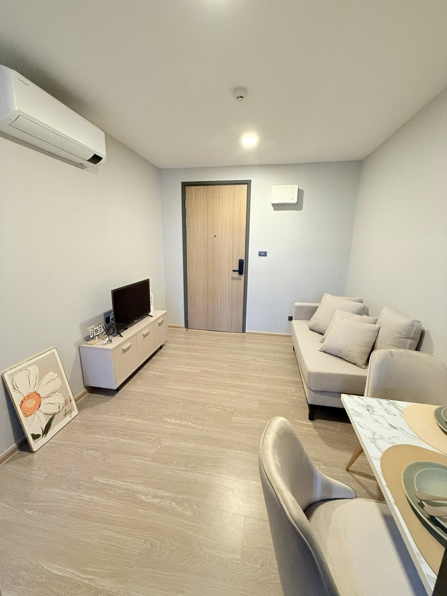 🏙️ ขาย / ให้เช่าคอนโด เดอะ โมเมนท์ รัชดา 19 / For Sale & Rent The Moment Ratchada 19