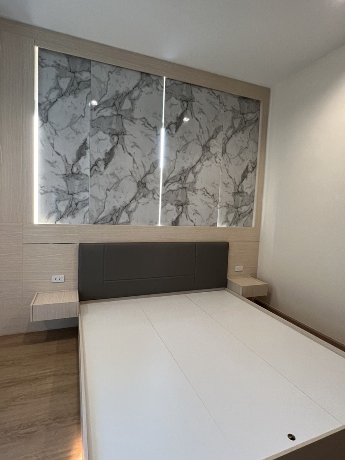 ให้เช่า ไอเจ้นท์ พัฒนาการ EIGEN Pattanakarn ซอยพัฒนาการ 99 (เข้าซอย 100 เมตร) Smart townhome ใหม่ หลังใหญ่ แบบ Simpli ติดถนนเมนหน้าโครงการ 15 เมตร