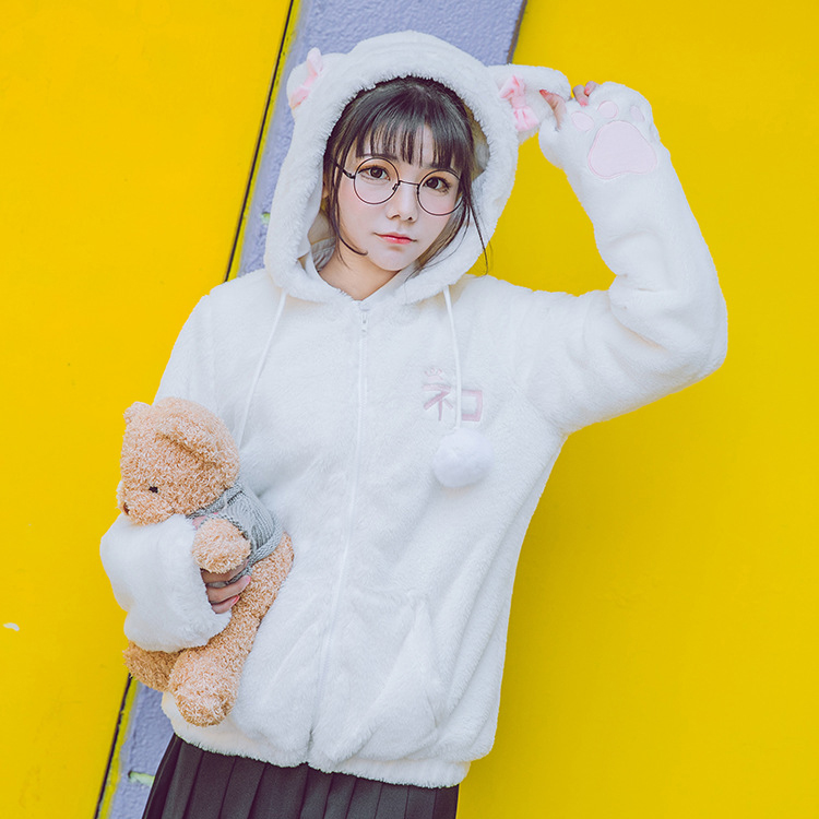 พรีออเดอร์ : เสื้อกันหนาวแฟชั่นสไตล์ญี่ปุ่นขนนุ่มด้านหลังปักลายหาง มี 2 สี