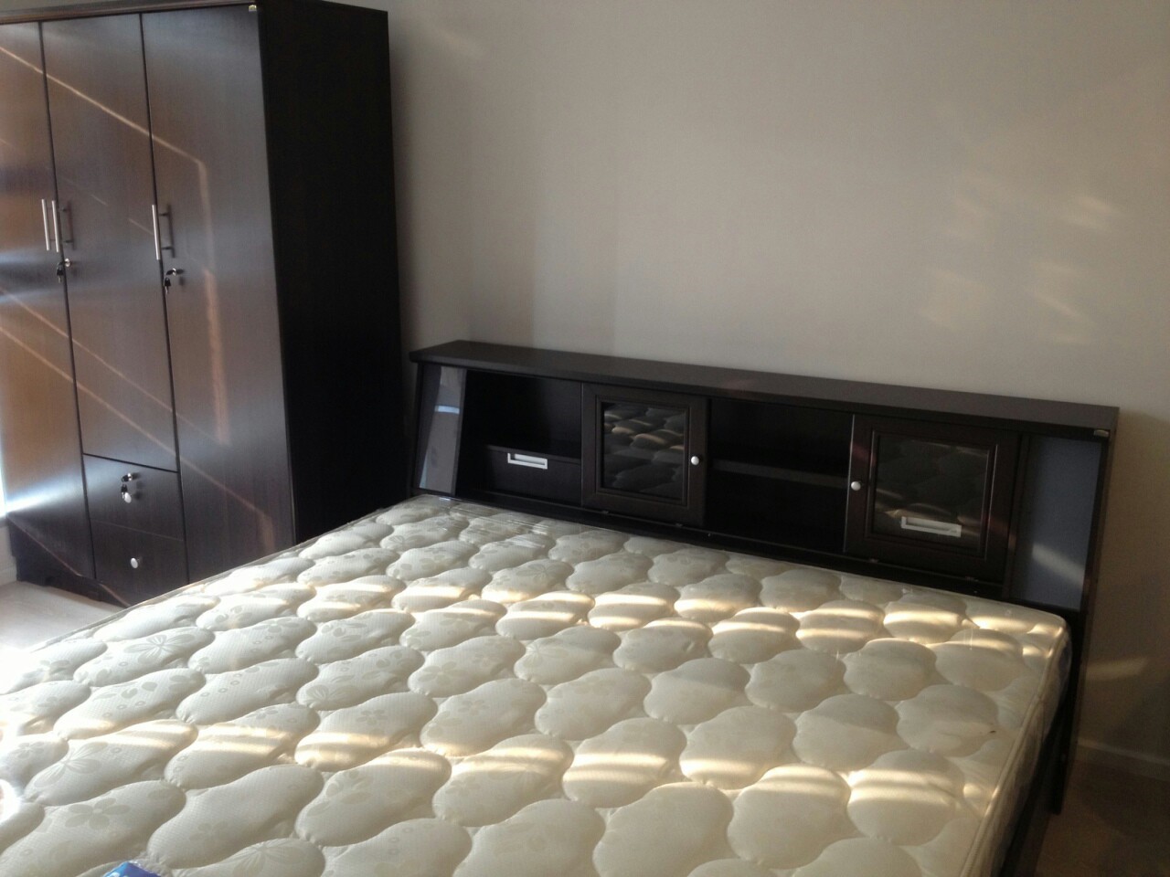 ให้เช่าห้องคอนโด Aspire พระรามเก้า ราคา 18000 / เดือน 1 ห้องนอน ชั้น 2 พื้นที่ 39 ตร.ม วิวเมือง มองเห็น ideo