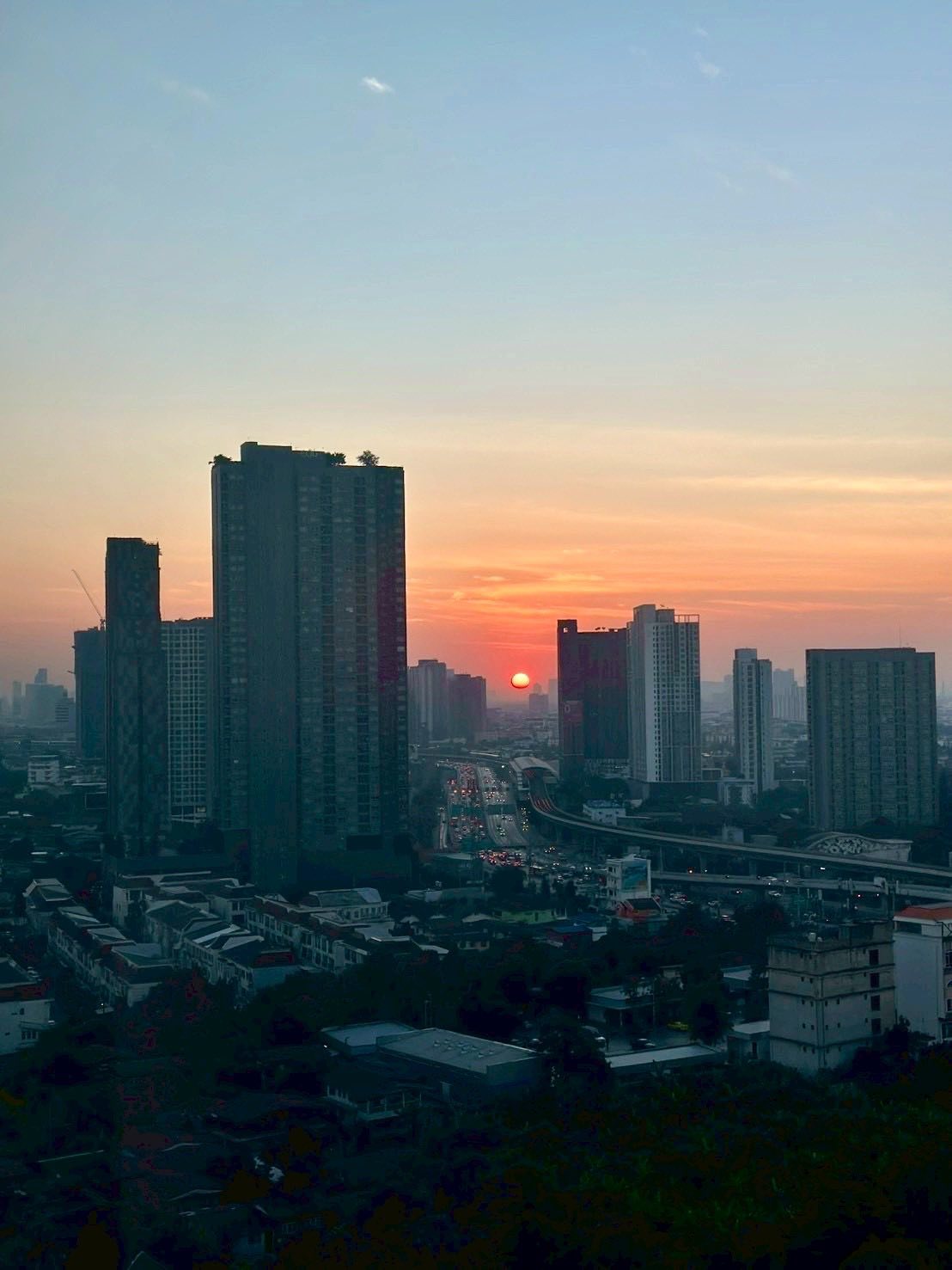 ให้เช่าคอนโด ศุภาลัย ลอฟท์ สาทร–ราชพฤกษ์ / For Rent Supalai Loft Sathorn–Ratchaphruek (English below)