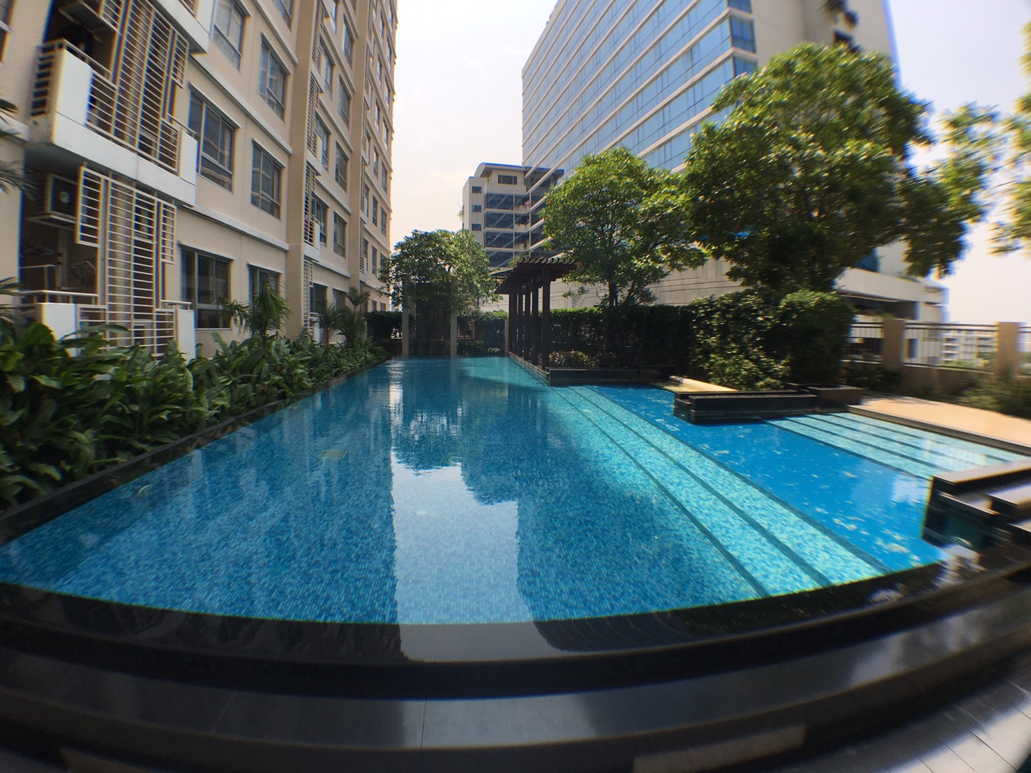 condo for rent at Condo One X Sukhumvit 26 on Sukhumvit 26. > Rental price: 23,000-25,000 Baht/month