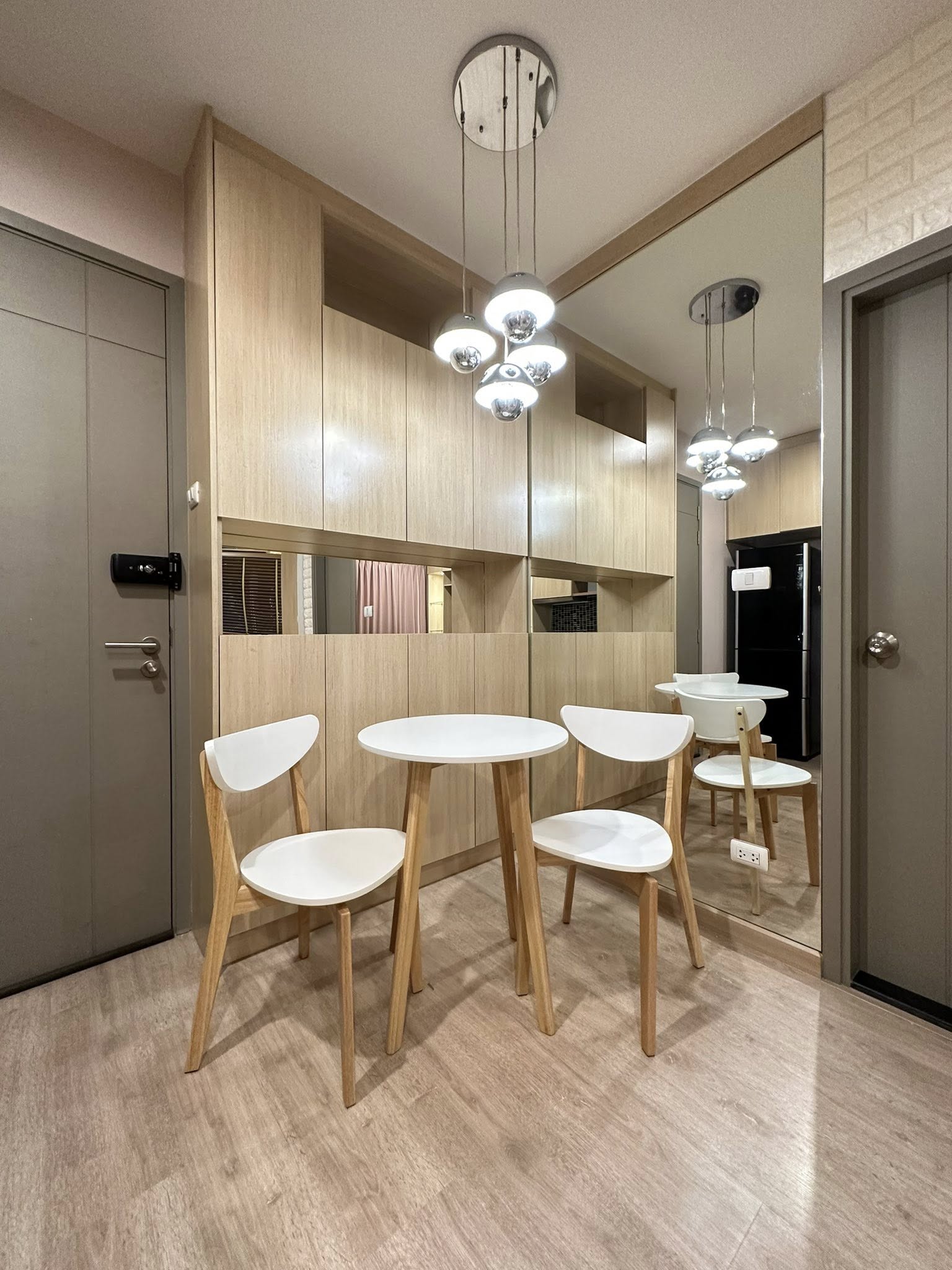 ðĄâĻ āđāļŦāđāđāļāđāļēāļāļāļāđāļ āđāļāļāļ° āđāļāļĄāđāļ āđāļāļĢāļāļāđ āļŠāļēāļāļĢ - āļ§āļļāļāļēāļāļēāļĻ/ The Tempo Grand Sathorn â Wutthakat âĻ