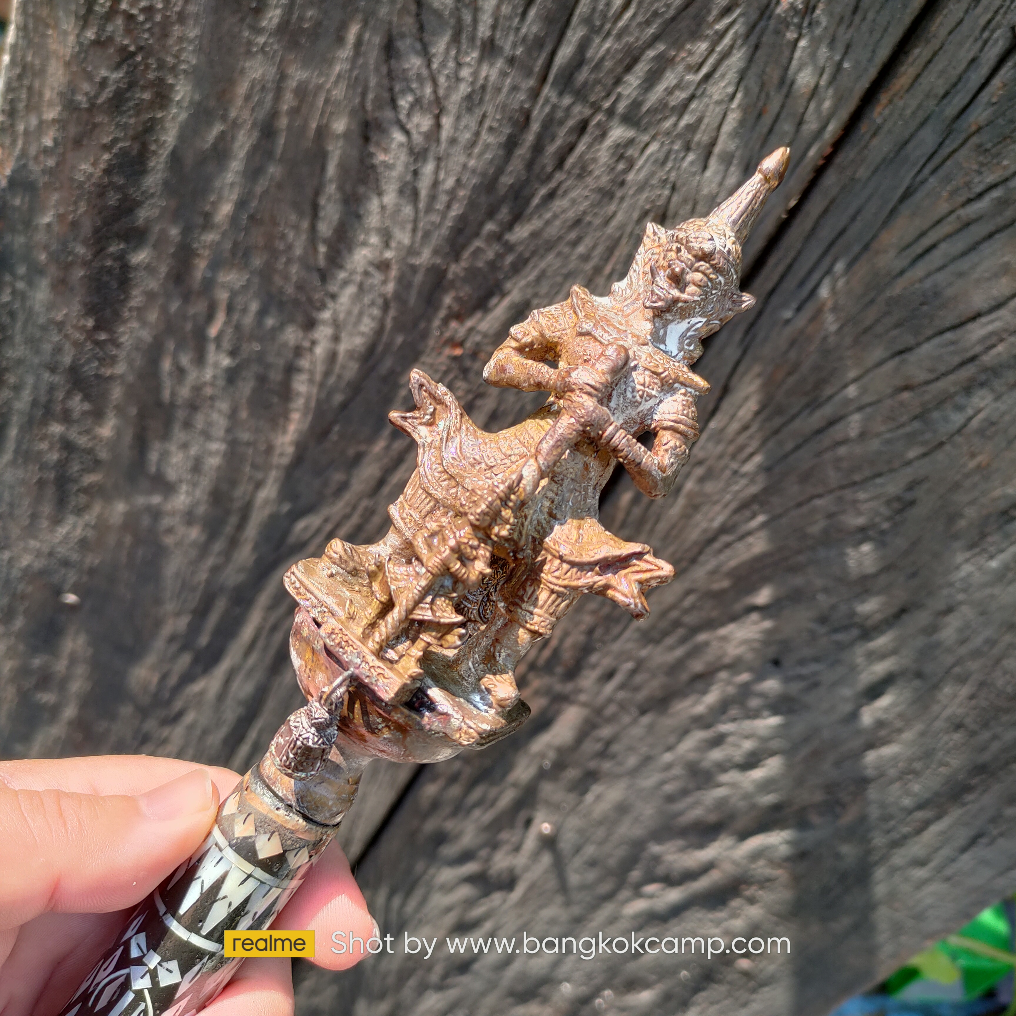 ไม้ครู หรือไม้ถือประดับมุข หัวท้าวเวสสุวรรณ ท้ายพระราหู