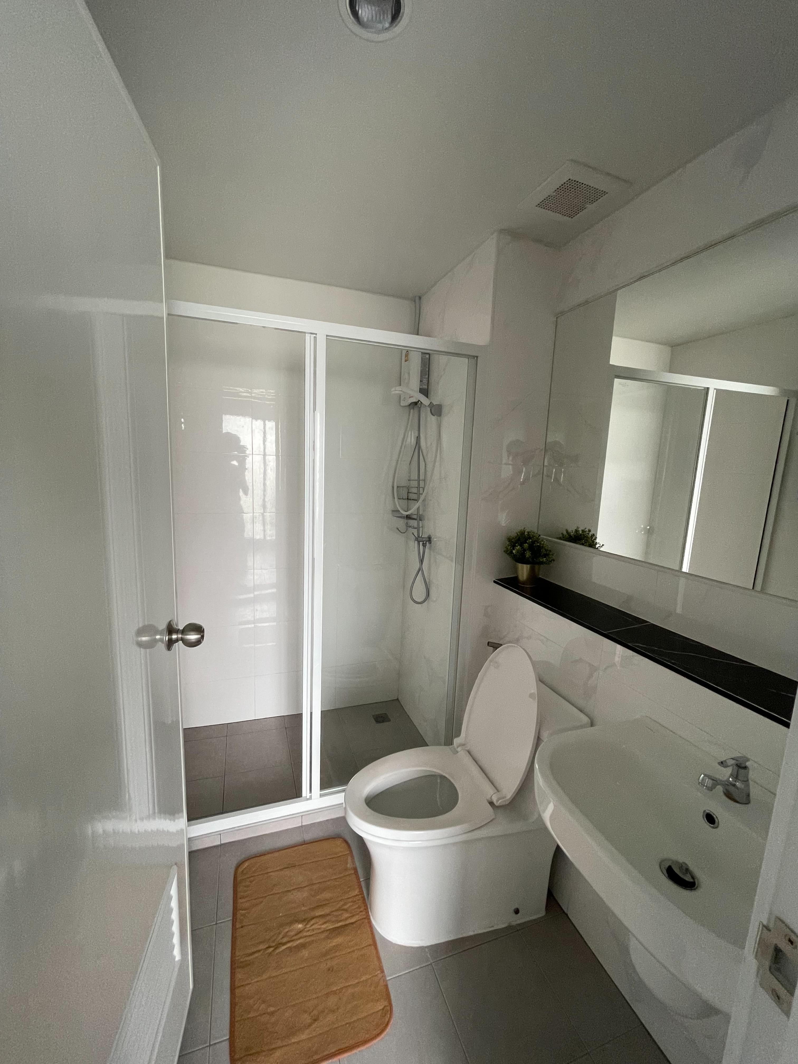 ให้เช่าคอนโด Reach Phaholyothin 52 ห้องหน้ากว้าง ชั้น 5 อาคาร A วิวเมือง