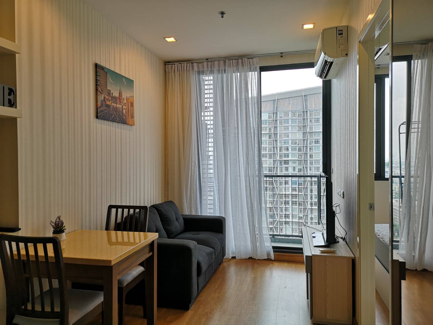 ให้เช่าคอนโด Q. House Condo Sukhumvit 79 (คิว. เฮ้าส์ คอนโด สุขุมวิท 79 1 ห้องนอน 1 ห้องน้ำ ขนาด 31 ตรม. ชั้น 25 วิวไม่บล็อก