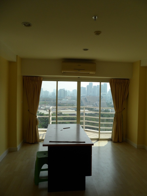 ขายคอนโด City Living Ratchada ซิตี้ ลิฟวิ่ง รัชดา (ประชาราษฎร์บำเพ็ญ 12) 3 ห้องนอน 3 ห้องน้ำ พื้นที่ 127 ตร.ม.