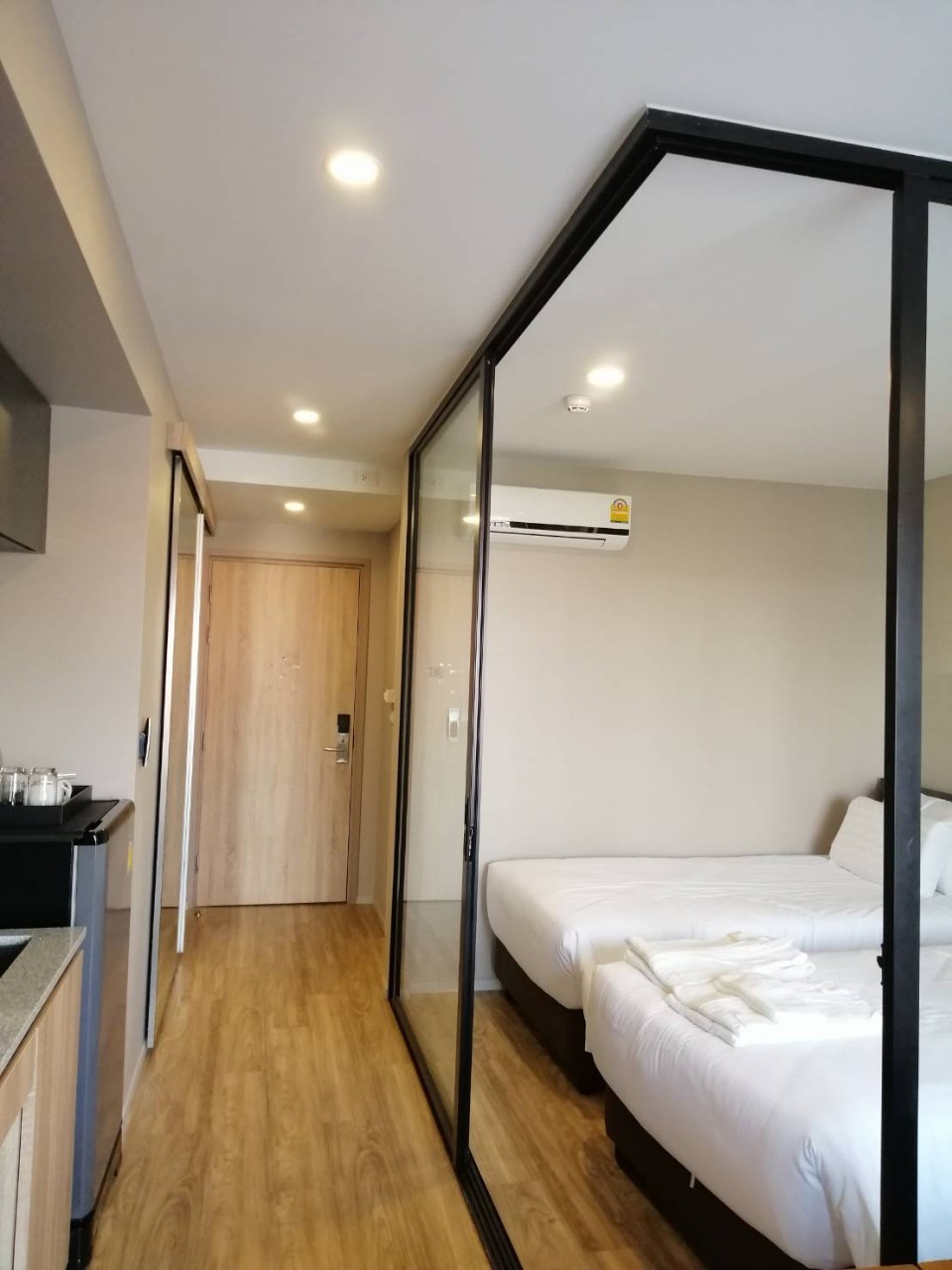 ให้เช่าคอนโด Blossom Condo @ Sathorn - Charoenrat (บลอสซั่ม คอนโด สาทร-เจริญราษฎร์ แบบ 1 ห้องนอน 1 ห้องน้ำ ขนาด30 ตรม อาคาร A