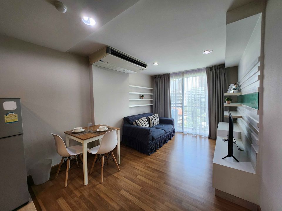 ให้เช่า The Aree Condominium (ดิ อารีย์ คอนโดเนียม) อารีย์ ซอย 4 *350 เมตรจากสถานีรถไฟฟ้าอารีย์* ชั้น 6 ขนาดห้อง 45 ตรม. 1 ห้องนอน