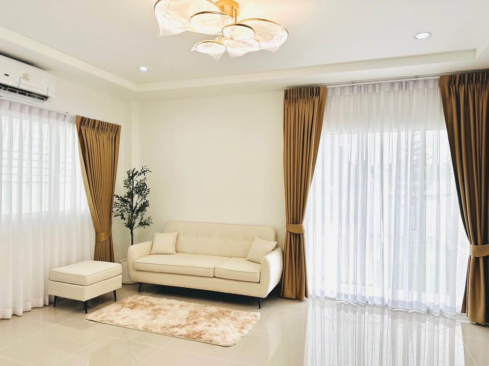 ขายบ้านเดี่ยว 2 ชั้น บ้านเดี่ยวสร้างใหม่ 3 นอน 3 น้ำ 2 จอดรถ ชั้นล่างกั้นห้องนอนเพิ่มได้ ที่ดิน 40 ตรว พื้นที่ใช้สอยรวม 230 ตรว บ้าน นวมินทร์ 24, บึงกุ่ม