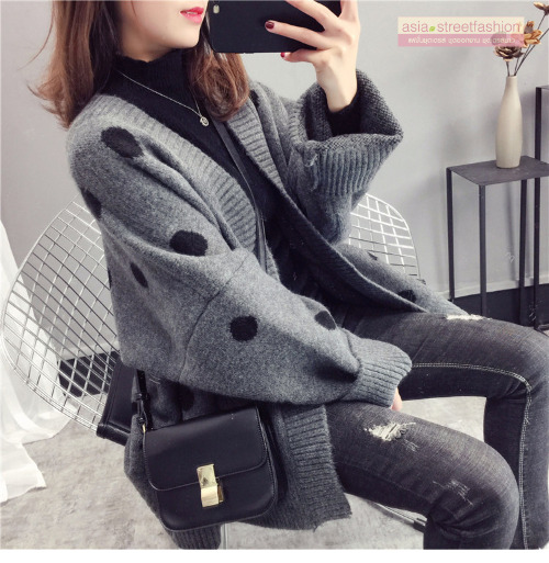 เสื้อกันหนาวไหมพรมถัก ทรงสวย แบบน่ารัก ทอลายจุด พร้อมส่ง เทาลายดำ