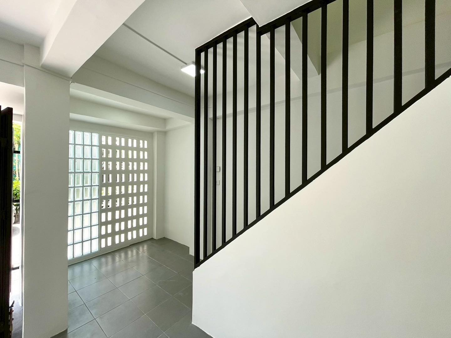 🌟 ขายทาวน์เฮ้าส์ปรับปรุงใหม่ทั้งหลัง พหลโยธิน 48 แยก 52 (ซอยเทพรักษ์) | ฟรีโอน | สวยพร้อมเข้าอยู่ 🌟