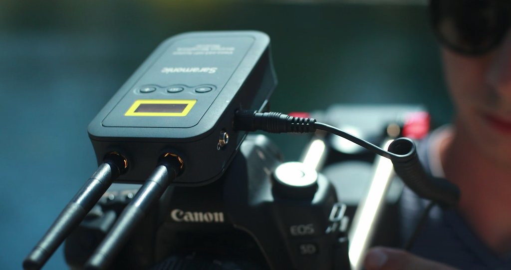 Saramonic VmicLink5 SET3 5.8GHz SHF Wireless Lavalier Microphone System