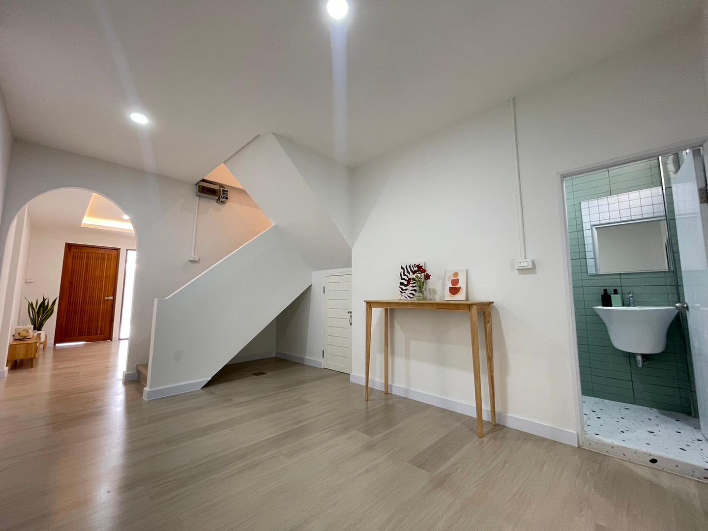 ทาวน์เฮาส์ 2 ชั้น ขายด่วน ราคาล่าสุดเพียง 2,490,000 บาท! ฟรีโอน 📣 🏠 ทาวน์เฮาส์ 2 ชั้น ขนาด 22 ตร.ว.