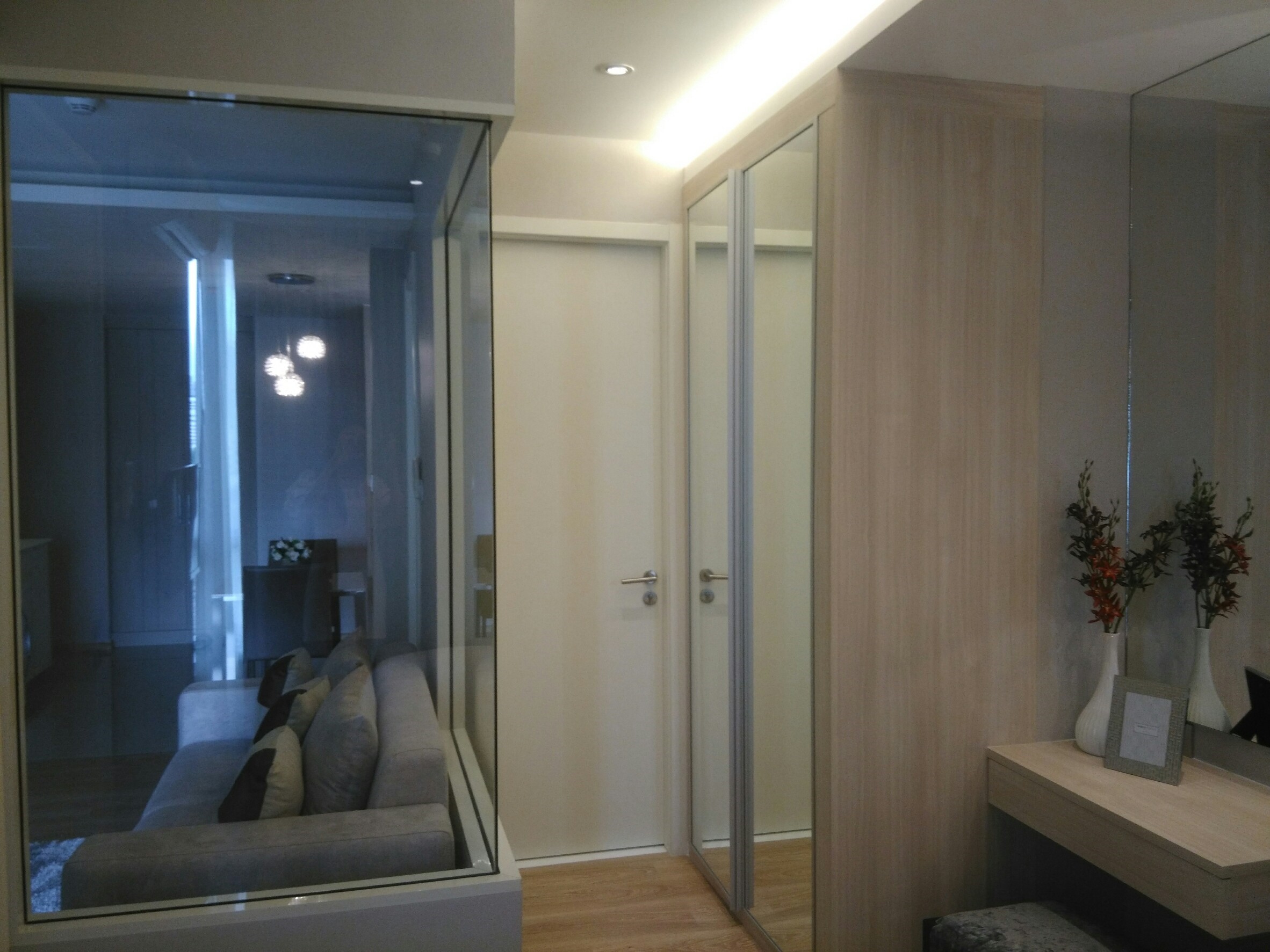 ขาย / เช่า คอนโด H Sukhumvit 43 (เอช สุขุมวิท 43) 1ห้องนอน 1 ห้องน้ำ 1ห้องรับแขก ห้องครัวในตัว พื้นที่ 40.92 ตร.ม ชั้น 9 ห้อง 99/53 วิวเมือง