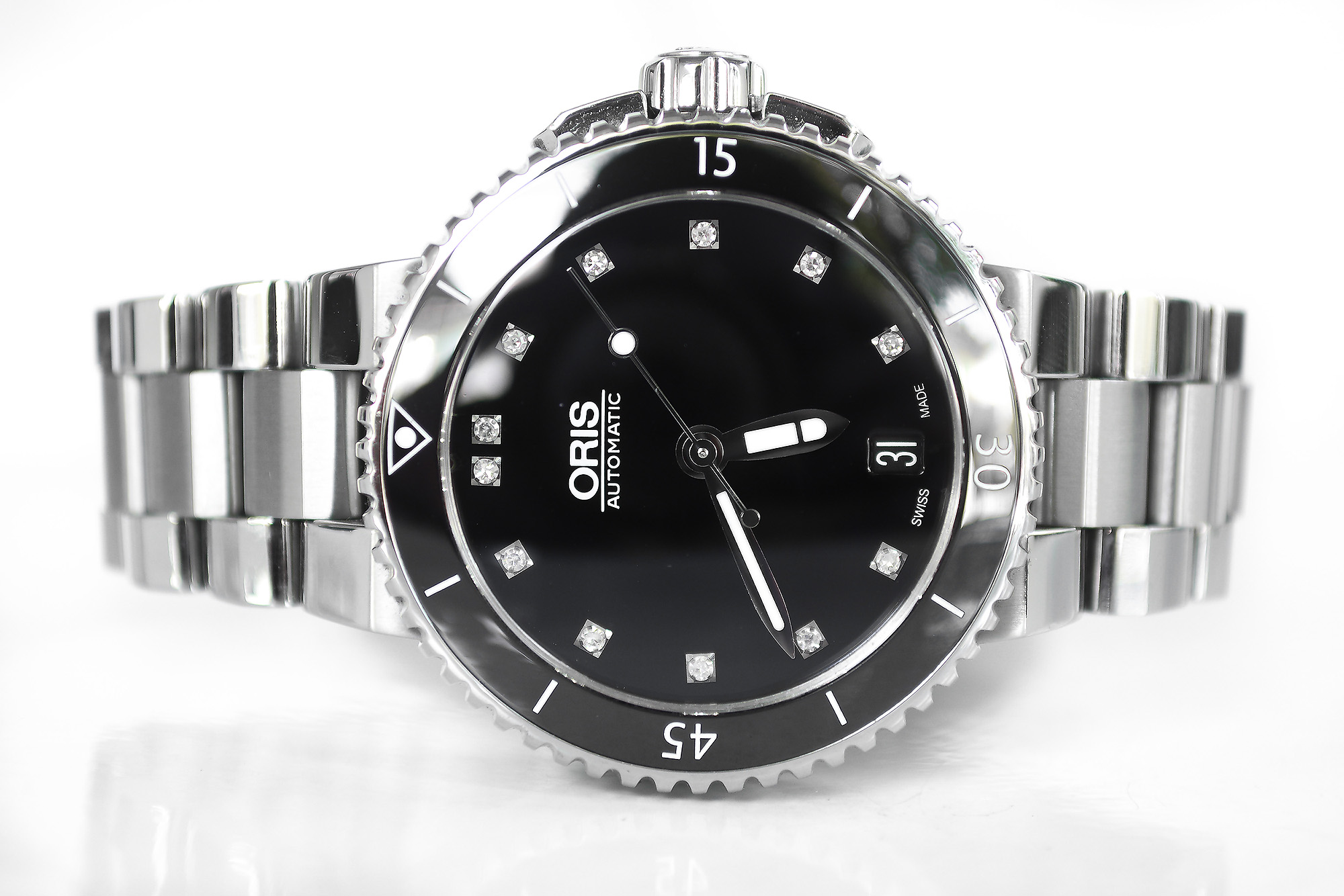 Oris Aquis Date Ceramic ฝังเพชร (Sold)