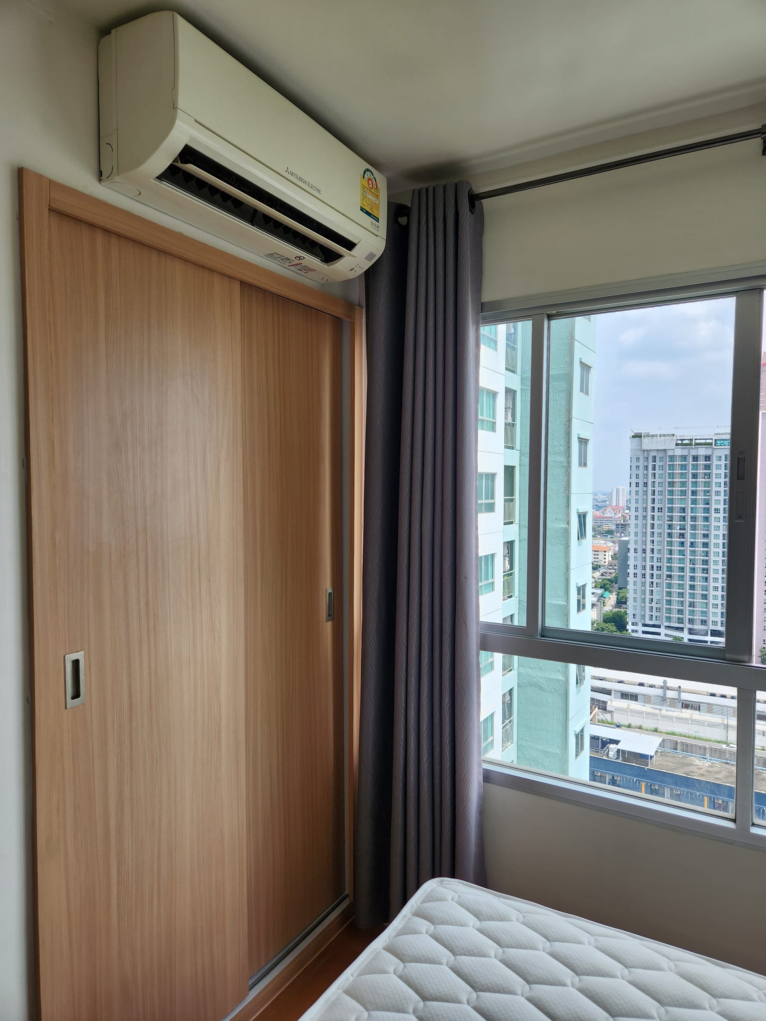 ให้เช่าคอนโด Lumpini Park Rattanathibet – Ngamwongwan ลุมพินี พาร์ค รัตนาธิเบศร์-งามวงศ์วาน อาคาร A ชั้น 22 ขนาด 27 ตร.ม. ห้องมุม พร้อมเครื่องใช้ไฟฟ้าและเครื่องซักผ้า