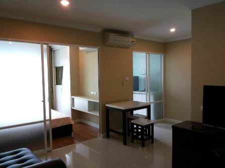 ให้เช่าคอนโด Lumpini Place Rama 9 - Ratchada ลุมพินี เพลส พระราม9 แบบ 1 ห้องนอน 1 ห้องน้ำ 1 ห้องรับแขก 1 ห้องครัว พื้นที่ 37 ตร.ม. ชั้น 15 ตึกบี ห้องฝั่งทิศตะวันออก