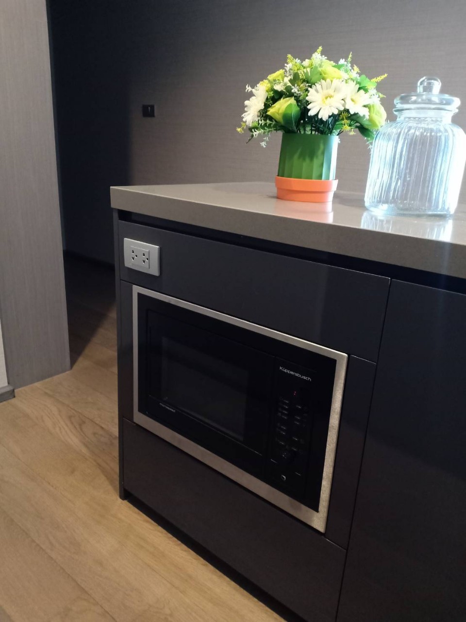 ให้เช่าคอนโด The Diplomat Sathorn (เดอะ ดิโพลแมท สาธร) 2 ห้องนอน 2 ห้องน้ำ ขนาดพื้นที่ใช้สอย 77 ตารางเมตร