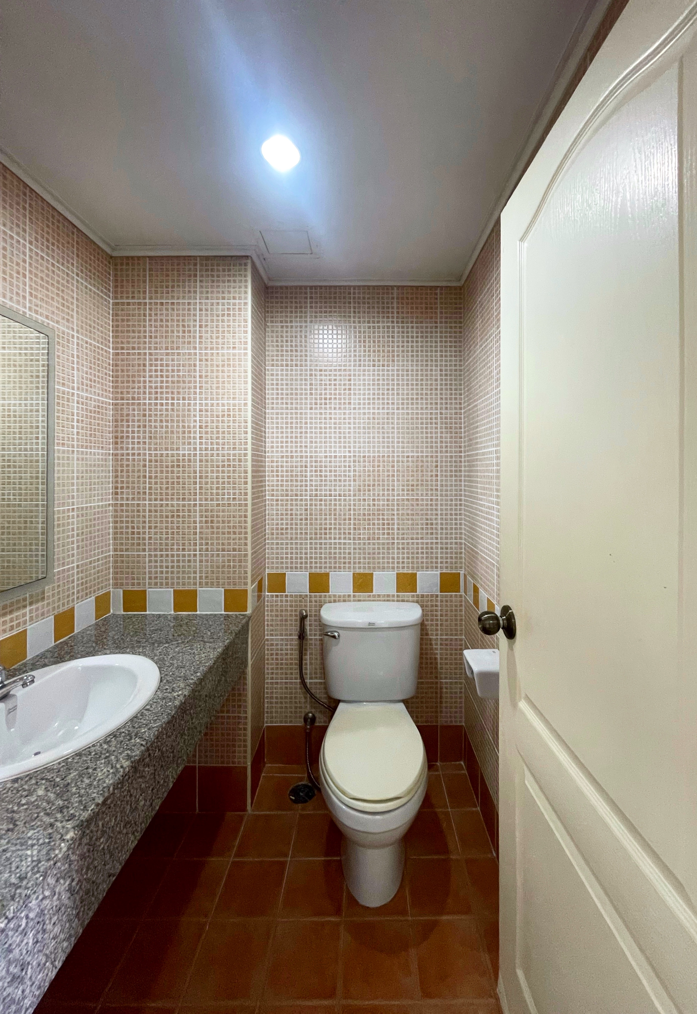 ขายคอนโด ลุมพินี เจริญกรุง-พระราม 3 Charoen Krung (ลุมพินี เพลส พระราม 3 - เจริญกรุง) ห้องเปล่า 2 ห้องนอน 2 ห้องน้ำ