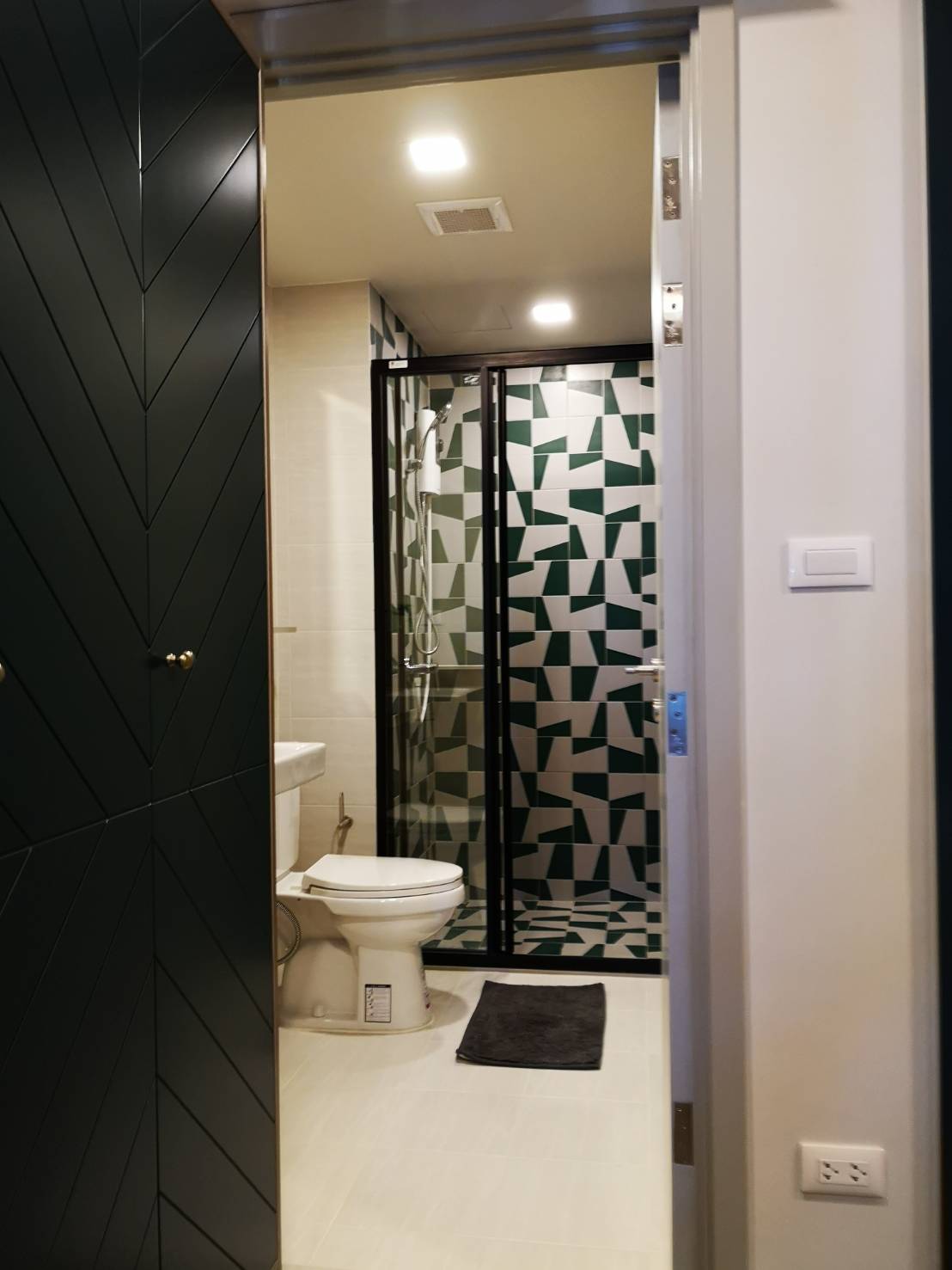 ให้เช่าคอนโด THE BASE Sukhumvit 50 (เดอะ เบส สุขุมวิท 50) 1 ห้องนอน 1 ห้องน้ำ ขนาด 26 ตรม ชั้น 7