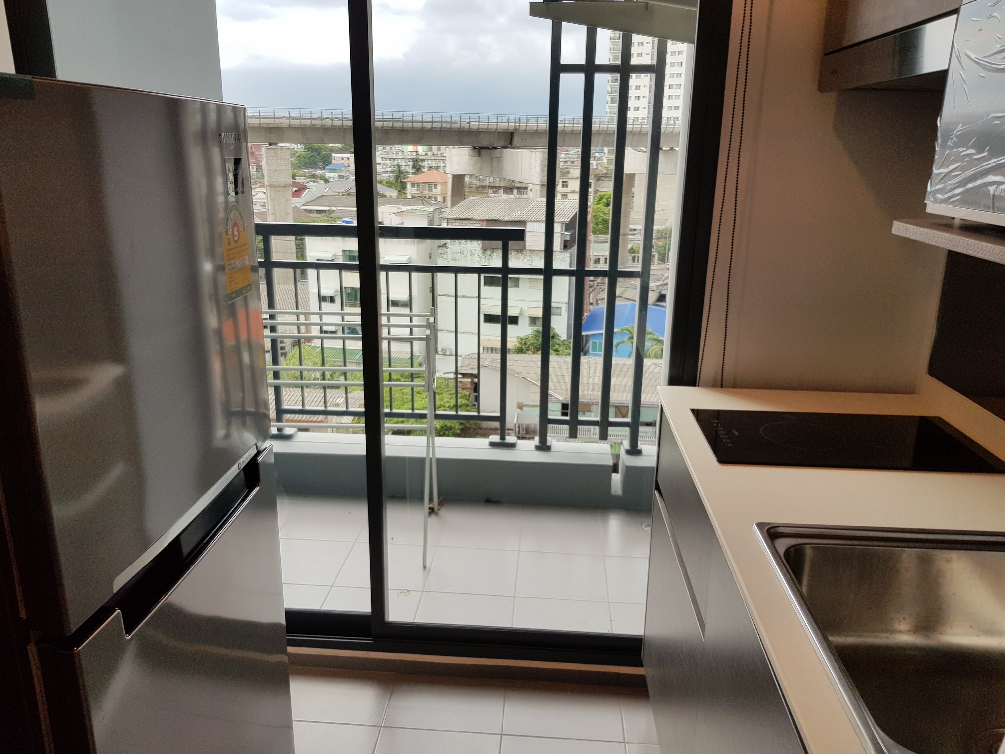 ห้เช่าคอนโด Ideo Thaphra Interchange (ไอดีโอ ท่าพระ อินเตอร์เชนจ์) แบบ 1 ห้องนอน 1 ห้องน้ำ